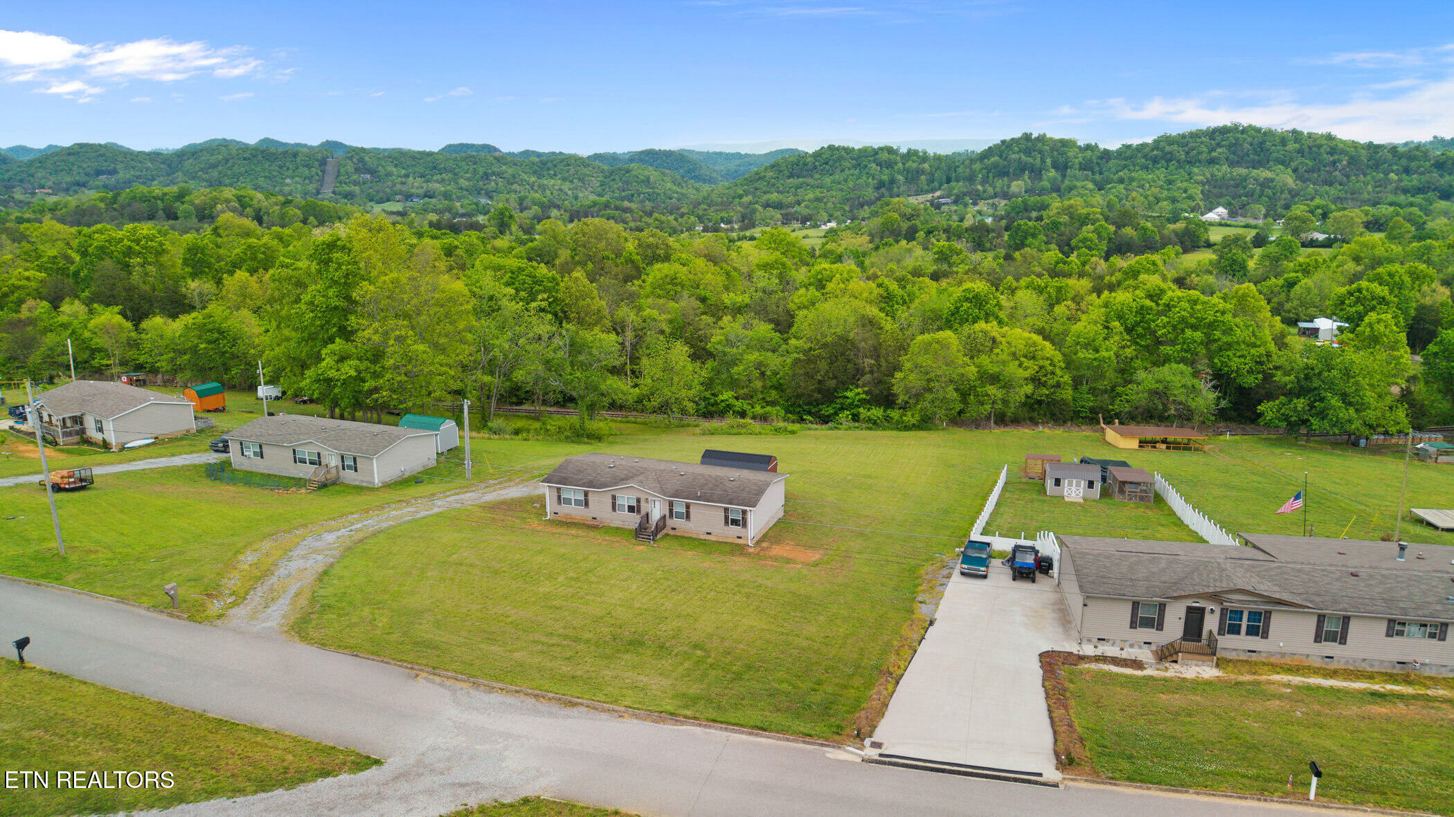 604 Elaine Drive Tazewell TN 37879