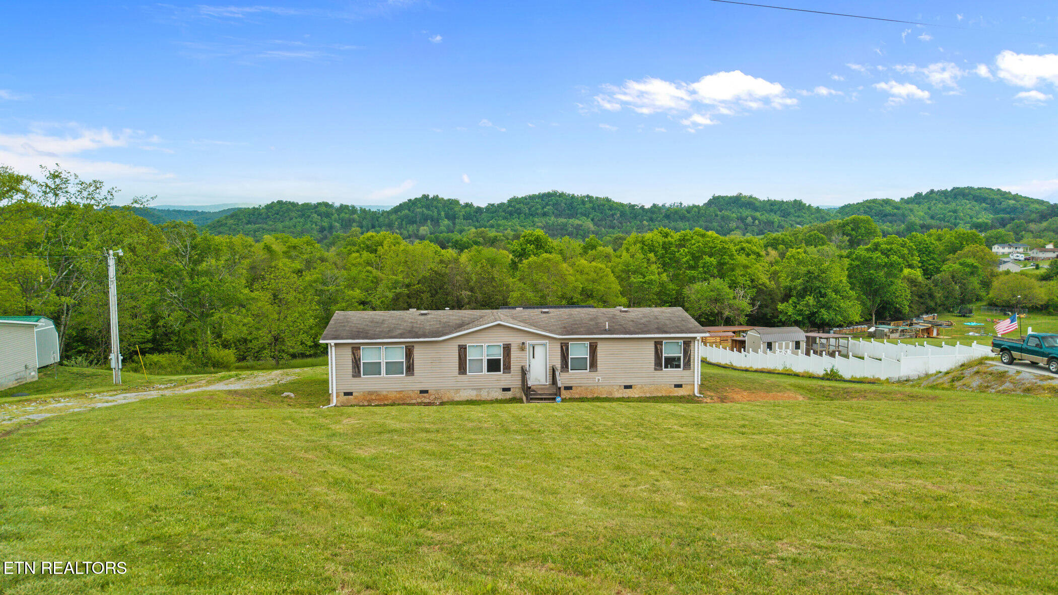 604 Elaine Drive Tazewell TN 37879