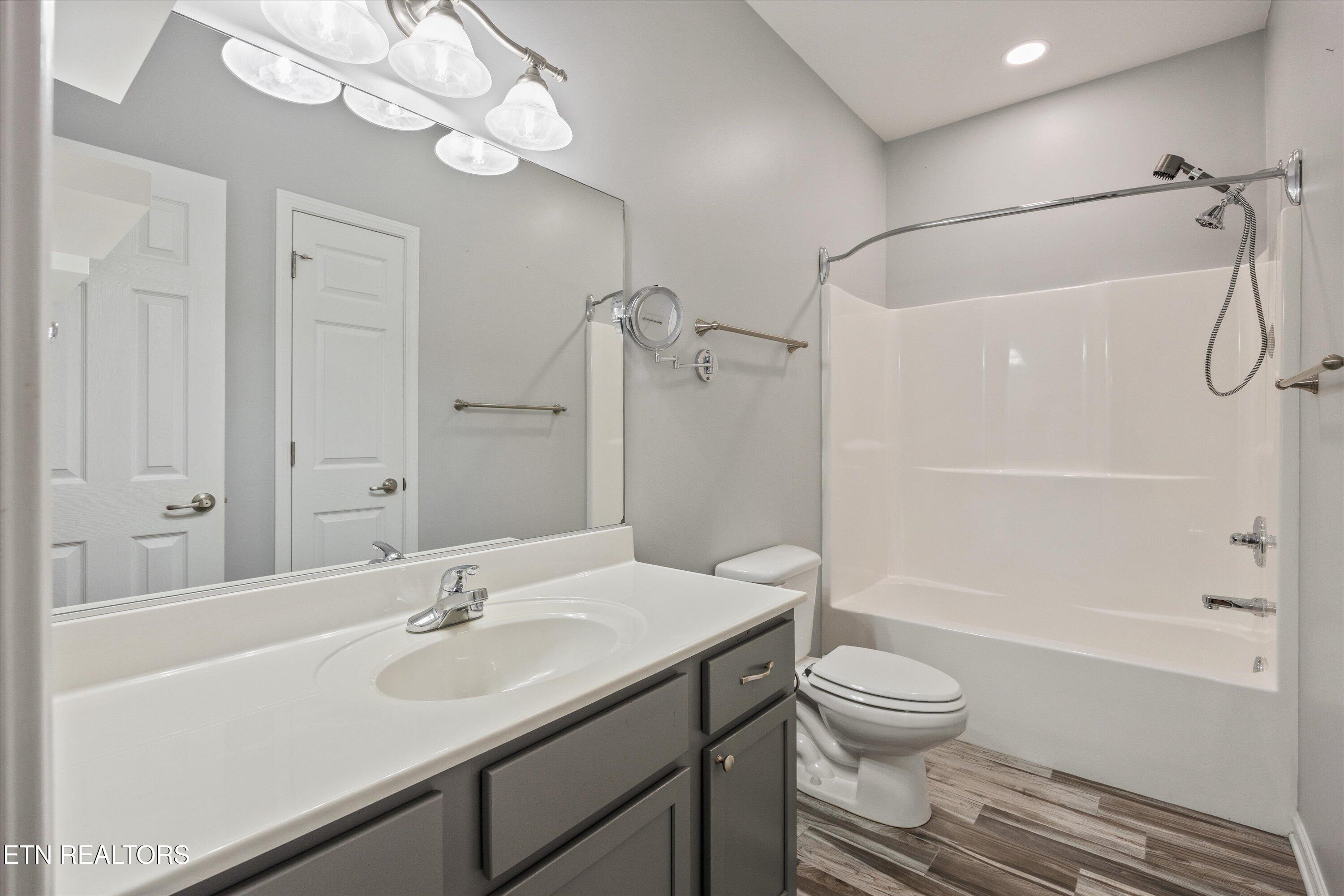1143 Webster Groves Lane Knoxville TN 37909