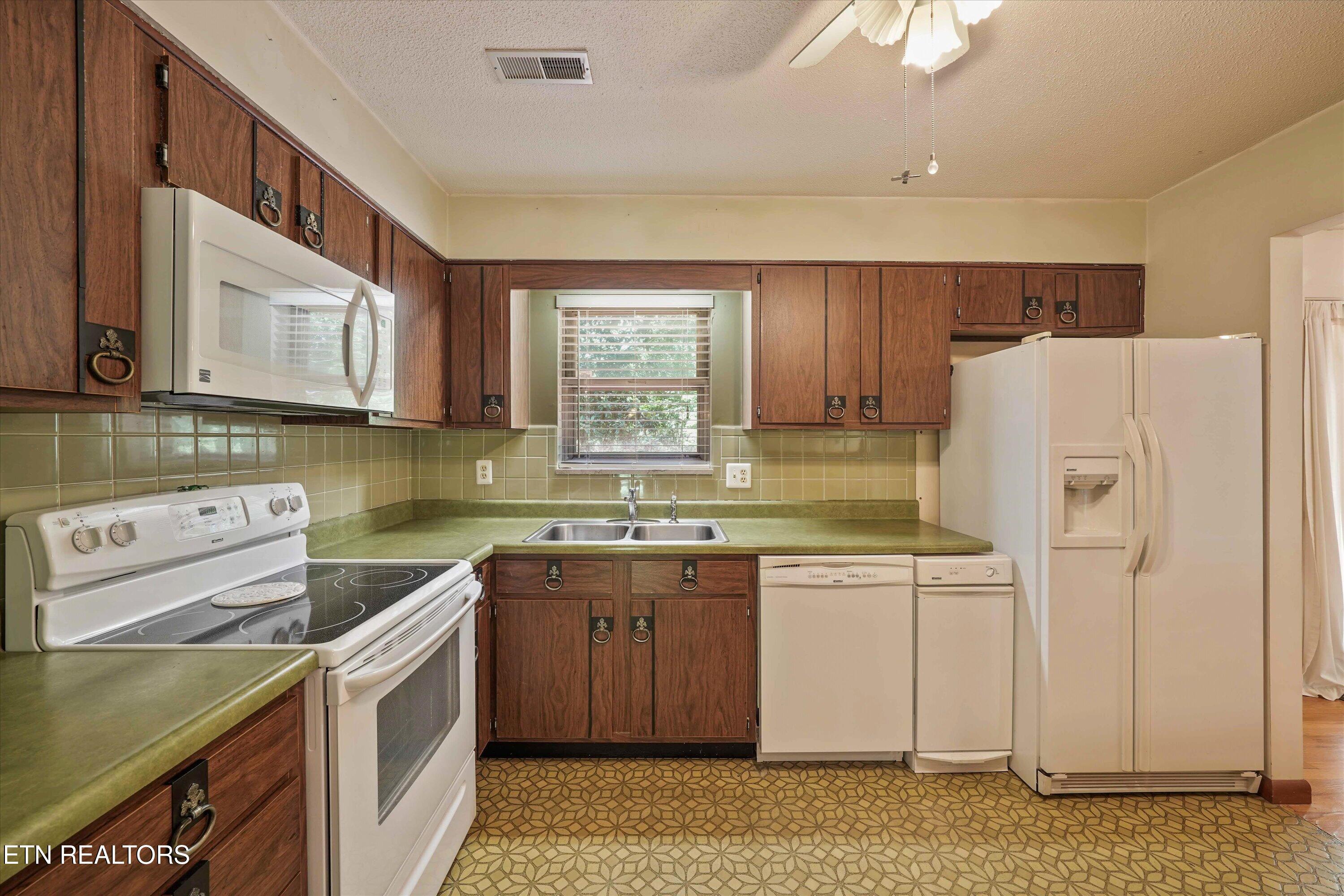2309 Black Bear Road Knoxville TN 37923