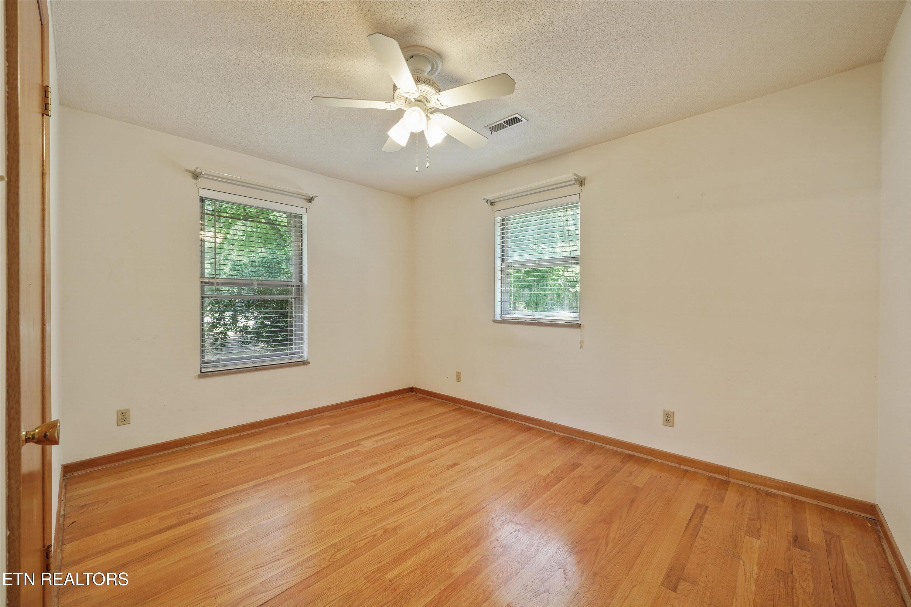 2309 Black Bear Road Knoxville TN 37923