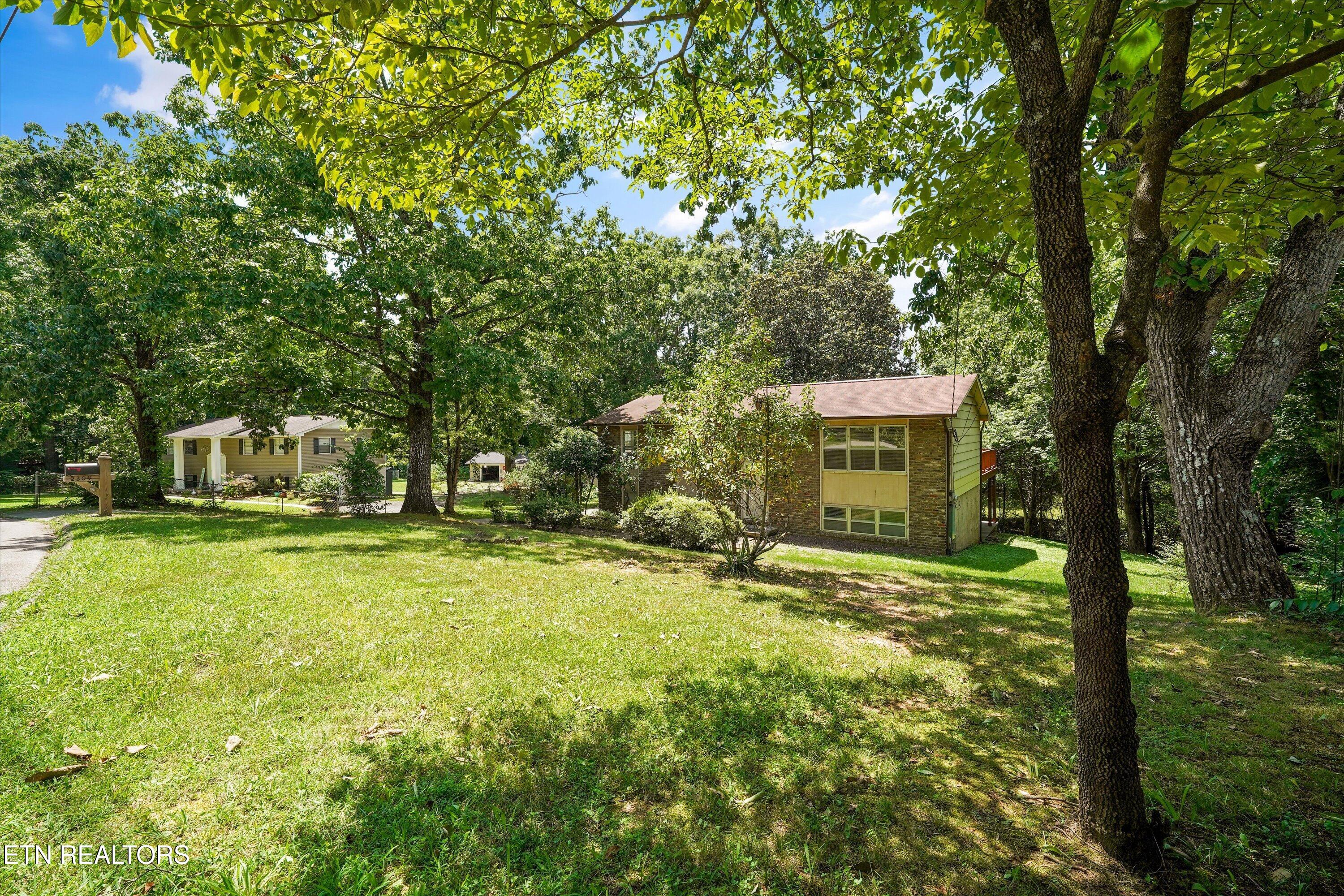 2309 Black Bear Road Knoxville TN 37923