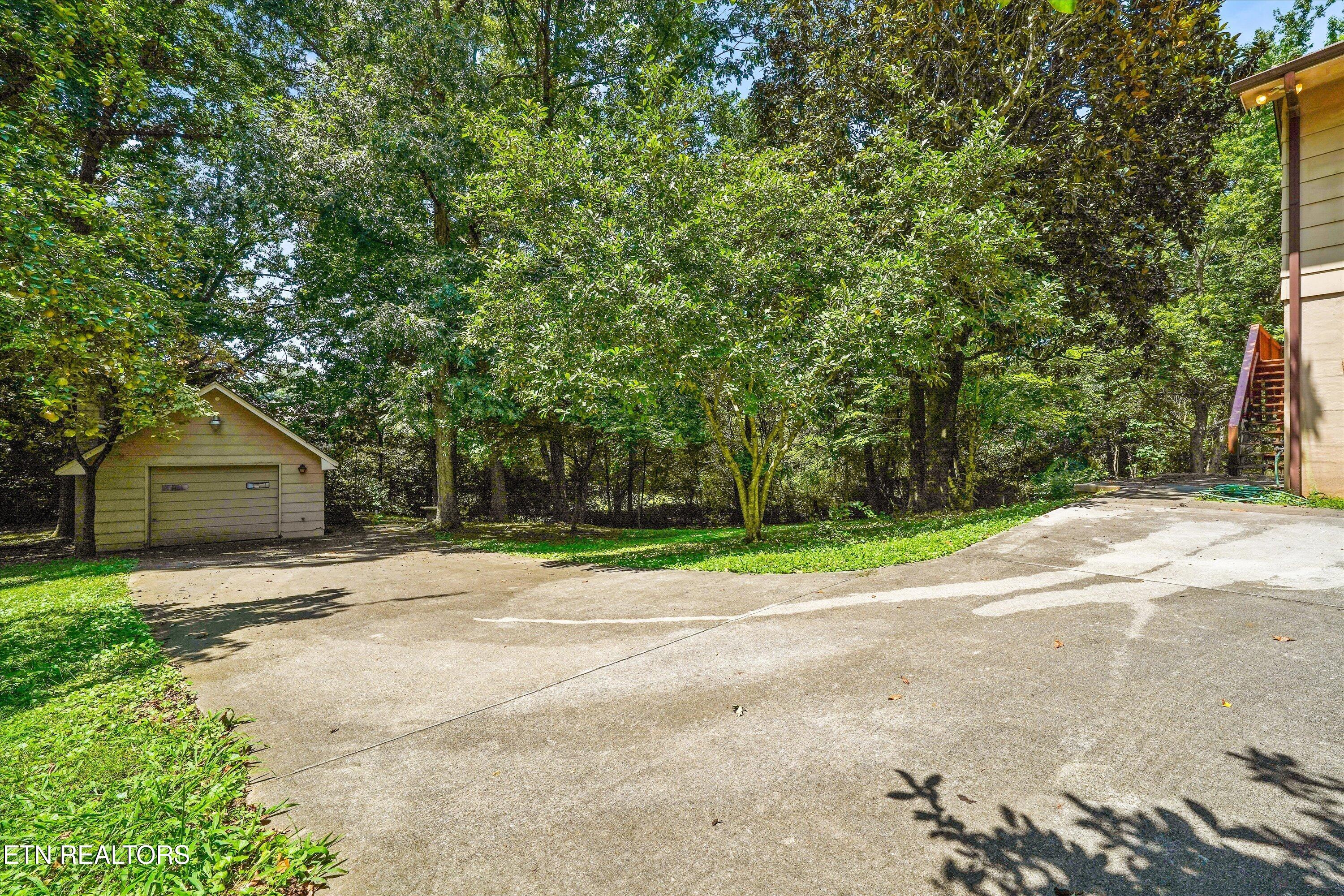 2309 Black Bear Road Knoxville TN 37923