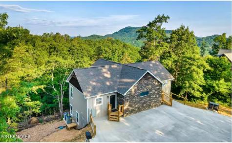 3325 Grouse Ridge Lane Sevierville TN 37862