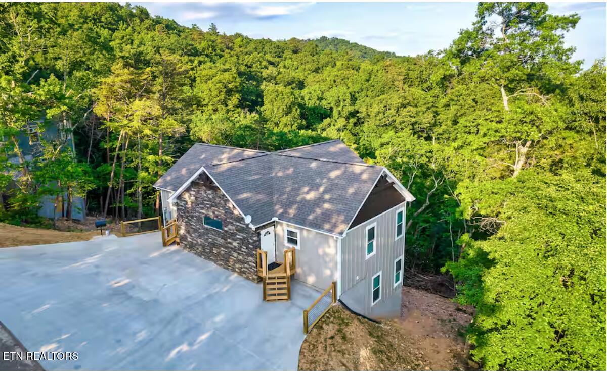 3325 Grouse Ridge Lane Sevierville TN 37862