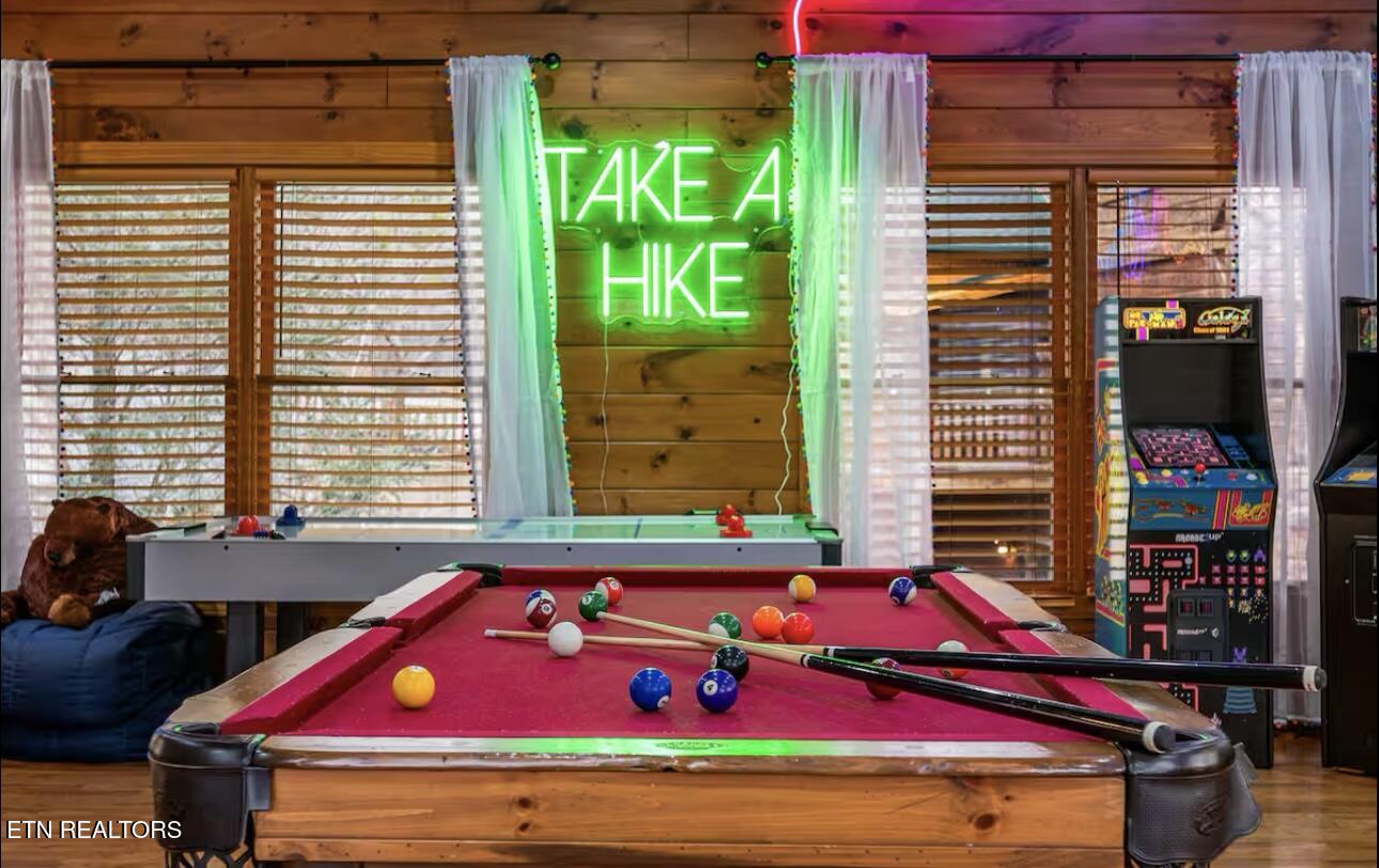 808 Great Smoky Way Gatlinburg TN 37738