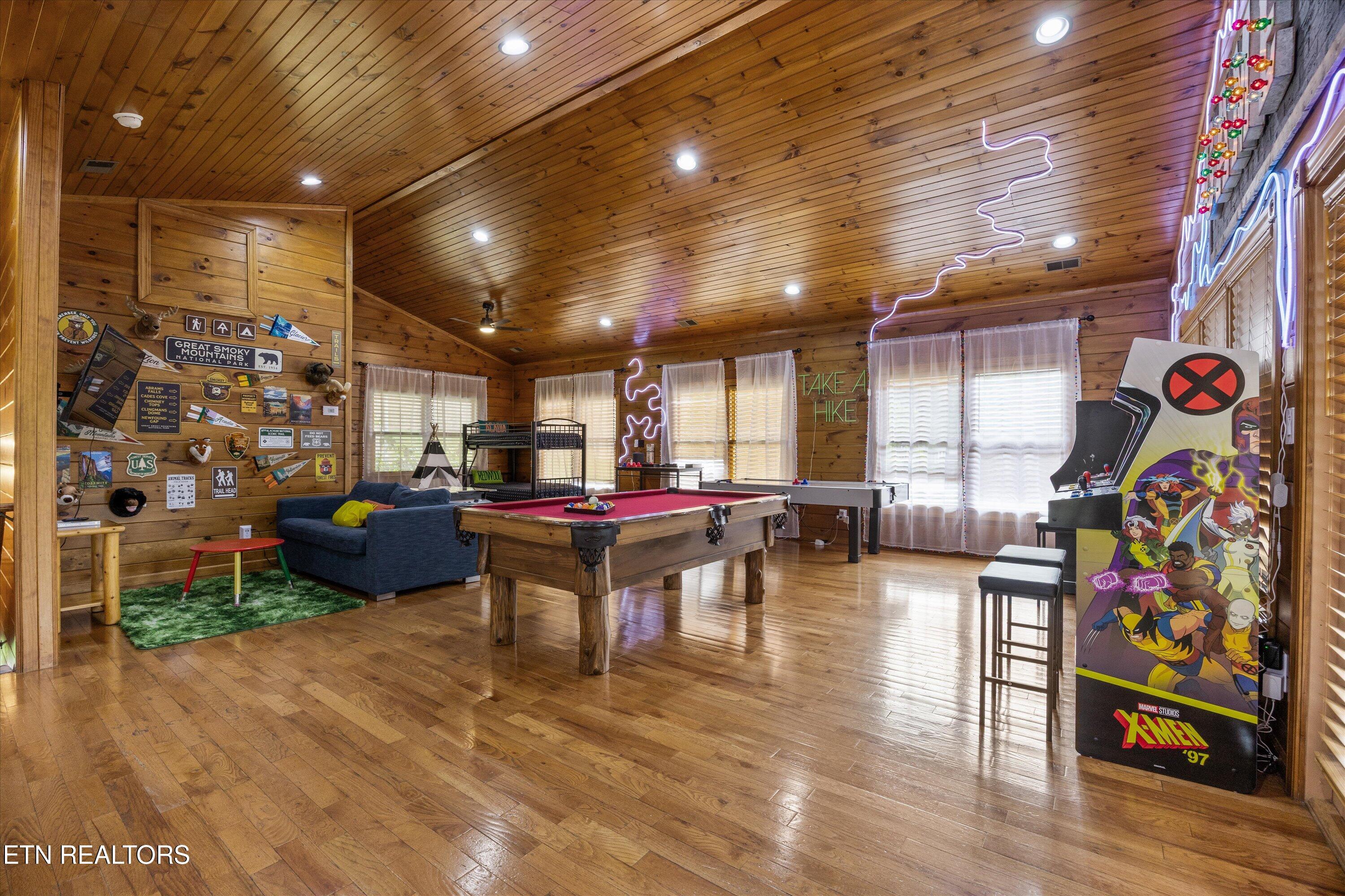 808 Great Smoky Way Gatlinburg TN 37738