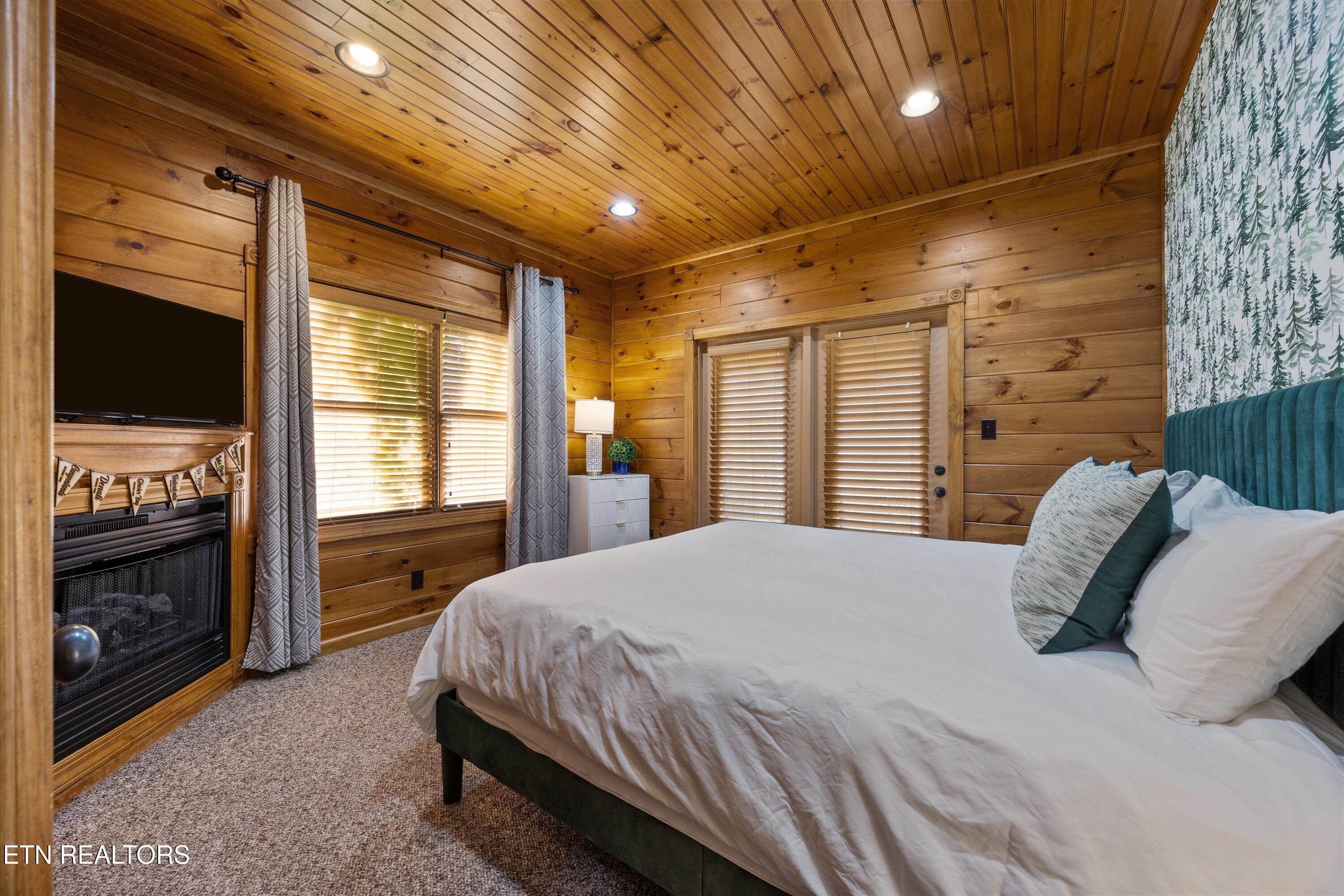 808 Great Smoky Way Gatlinburg TN 37738