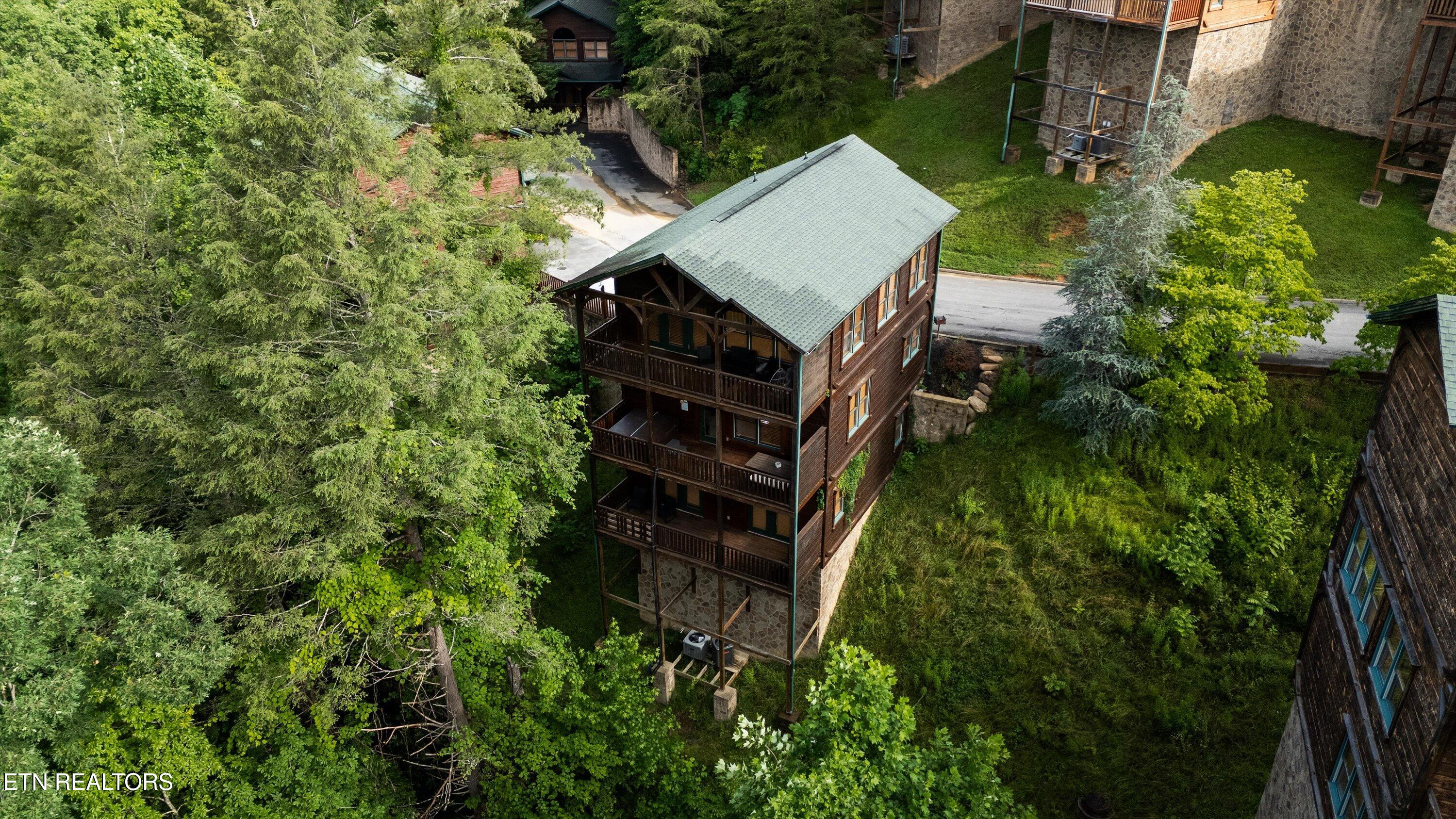 808 Great Smoky Way Gatlinburg TN 37738