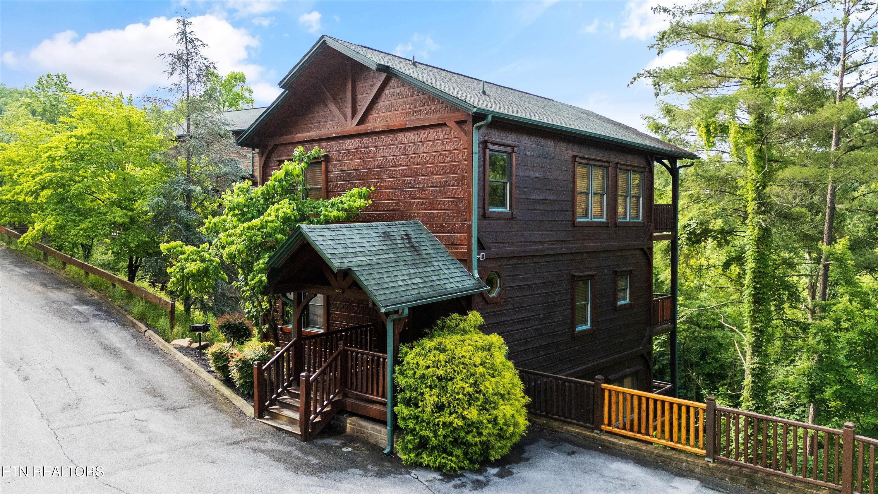 808 Great Smoky Way Gatlinburg TN 37738