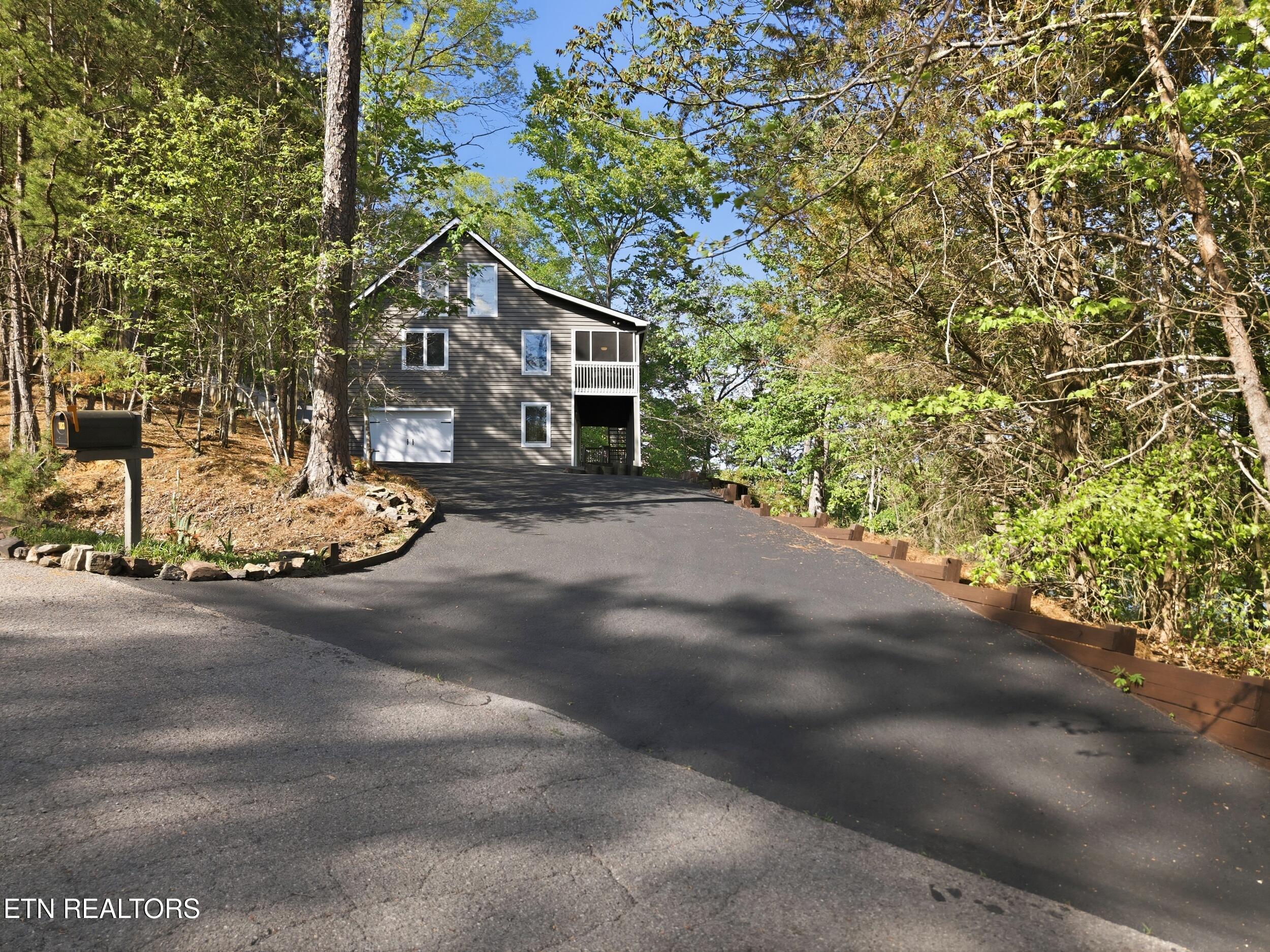 183 Ridgeview Circle Sharps Chapel TN 37866