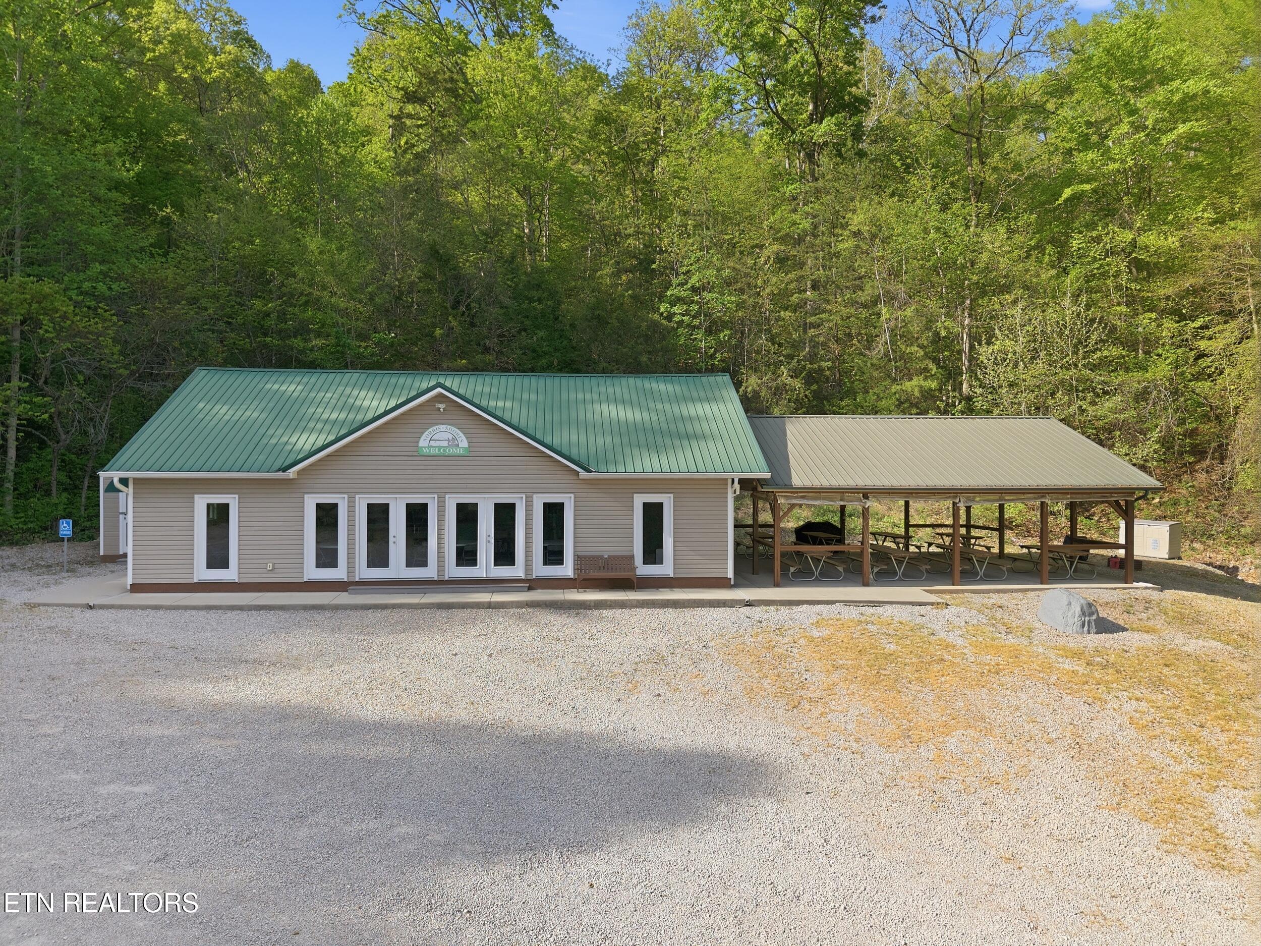 183 Ridgeview Circle Sharps Chapel TN 37866