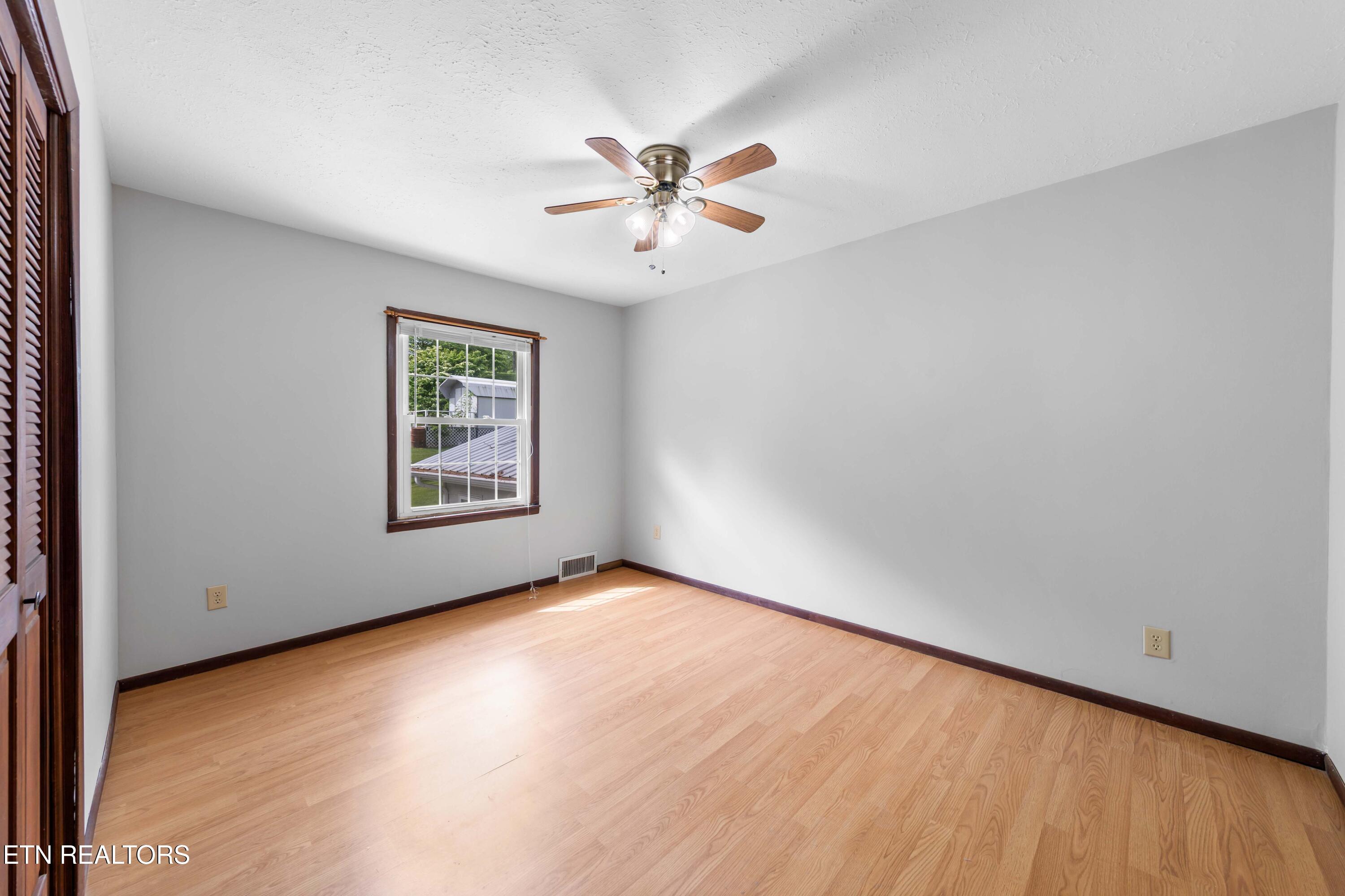 150 Lillywood Drive Lafollette TN 37766