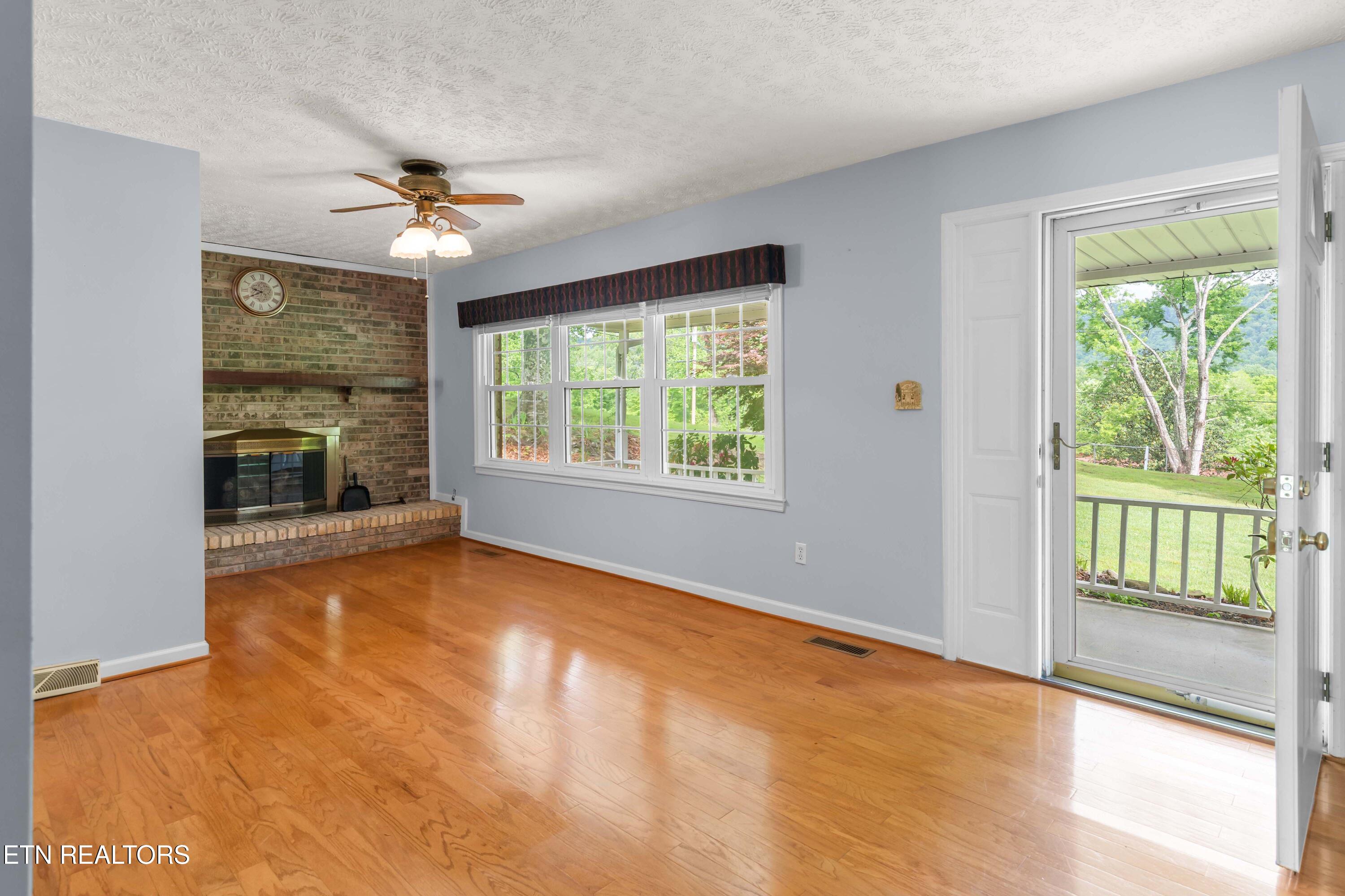 150 Lillywood Drive Lafollette TN 37766