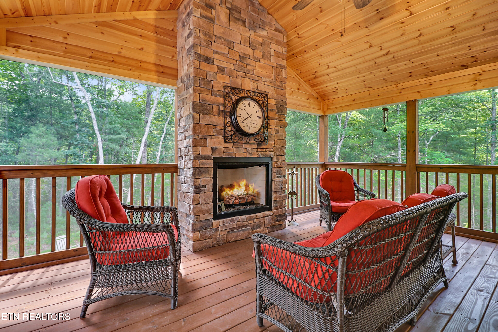 23 Dove Cote Terrace Crossville TN 38558