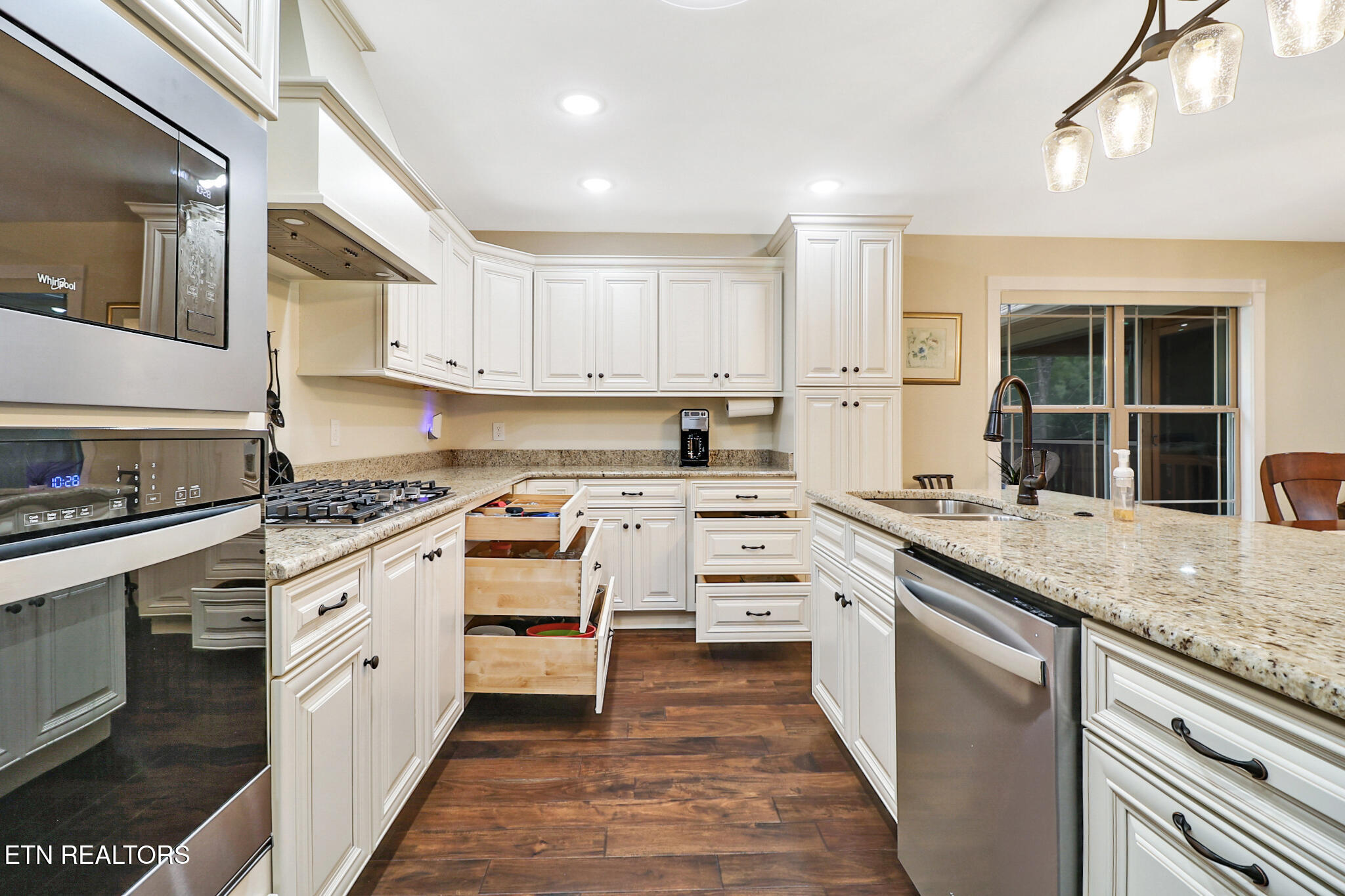 23 Dove Cote Terrace Crossville TN 38558