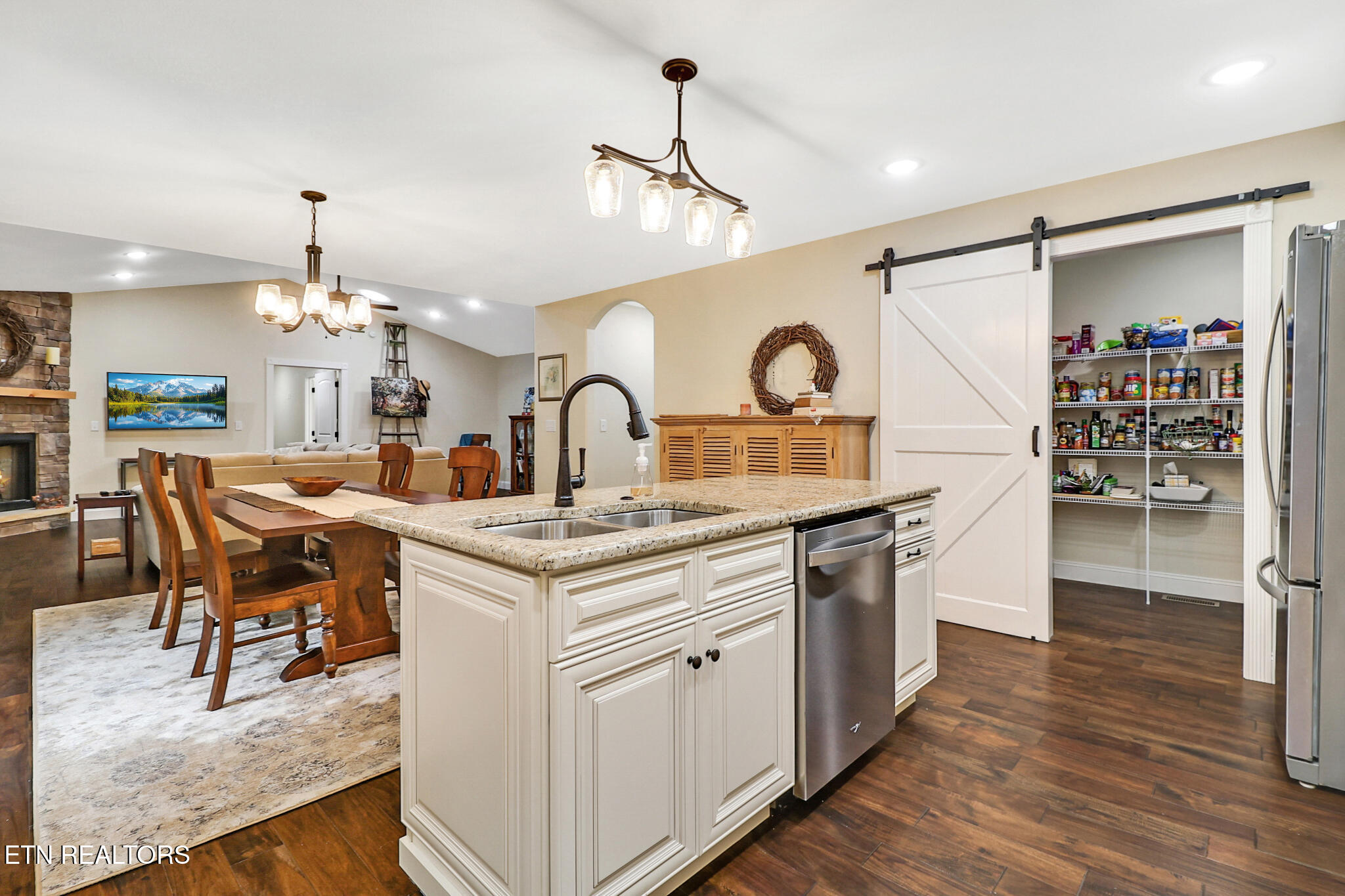 23 Dove Cote Terrace Crossville TN 38558