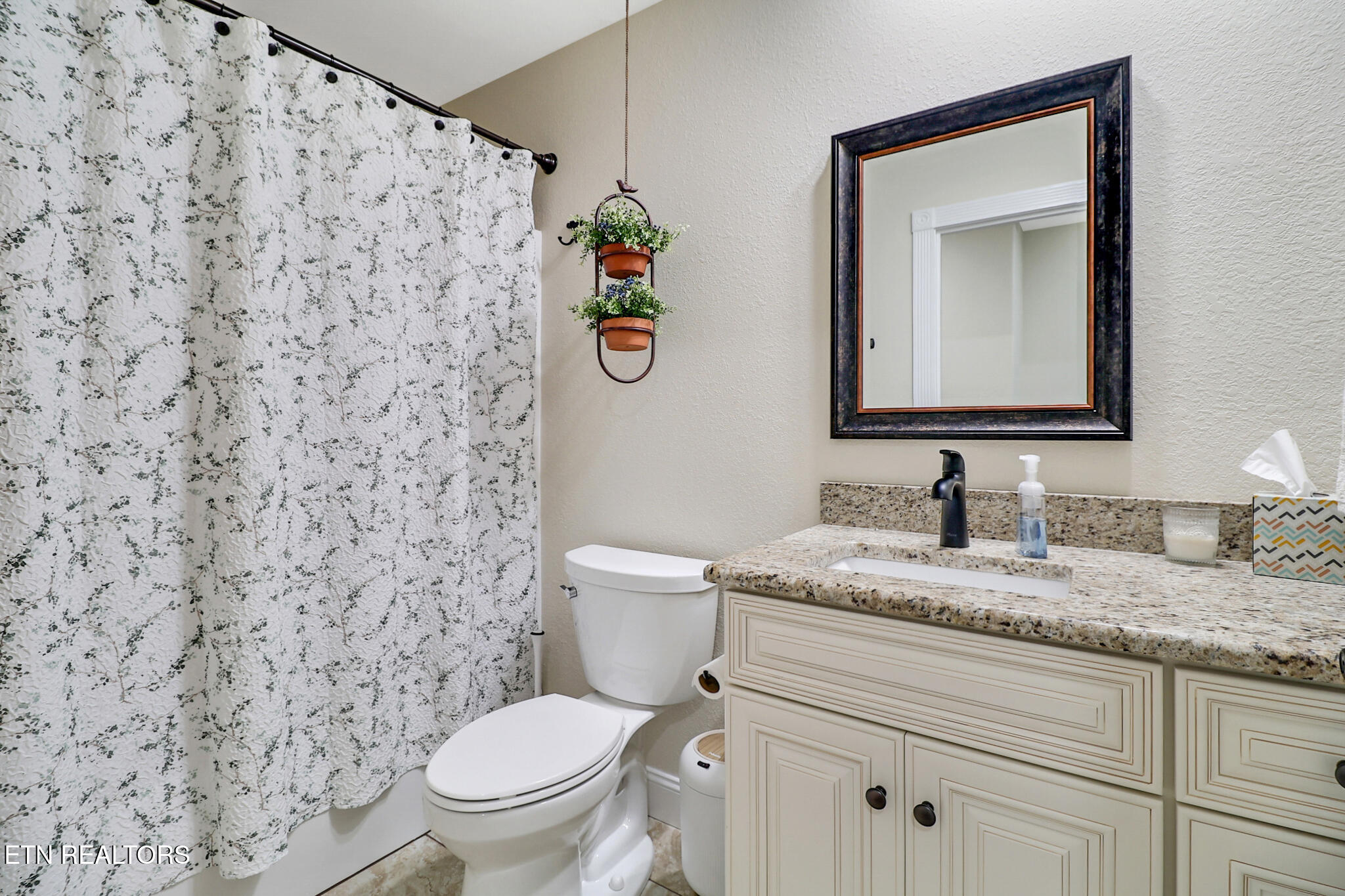 23 Dove Cote Terrace Crossville TN 38558