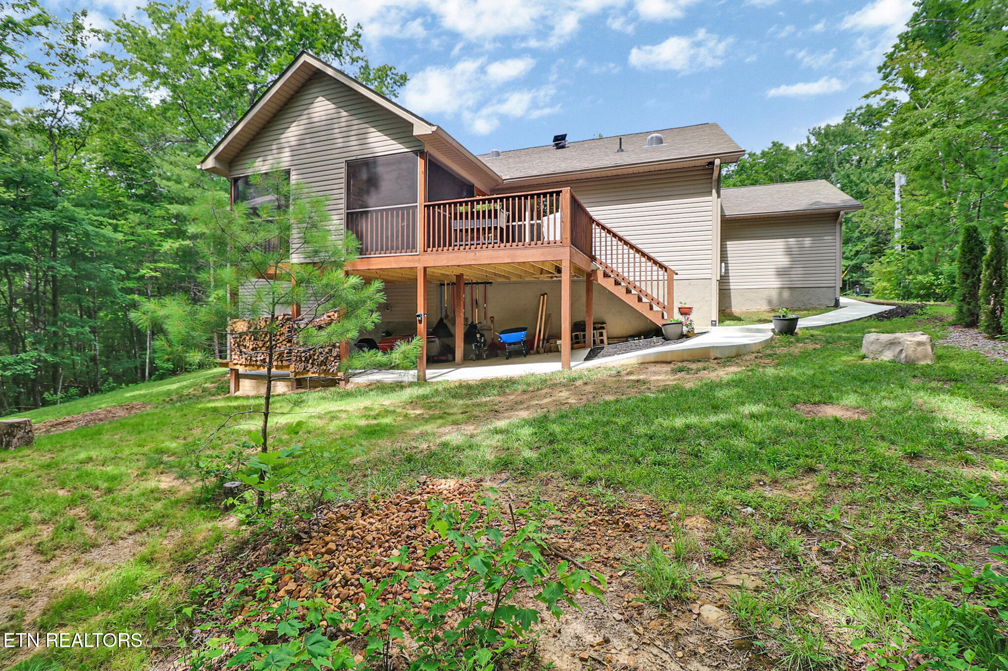 23 Dove Cote Terrace Crossville TN 38558