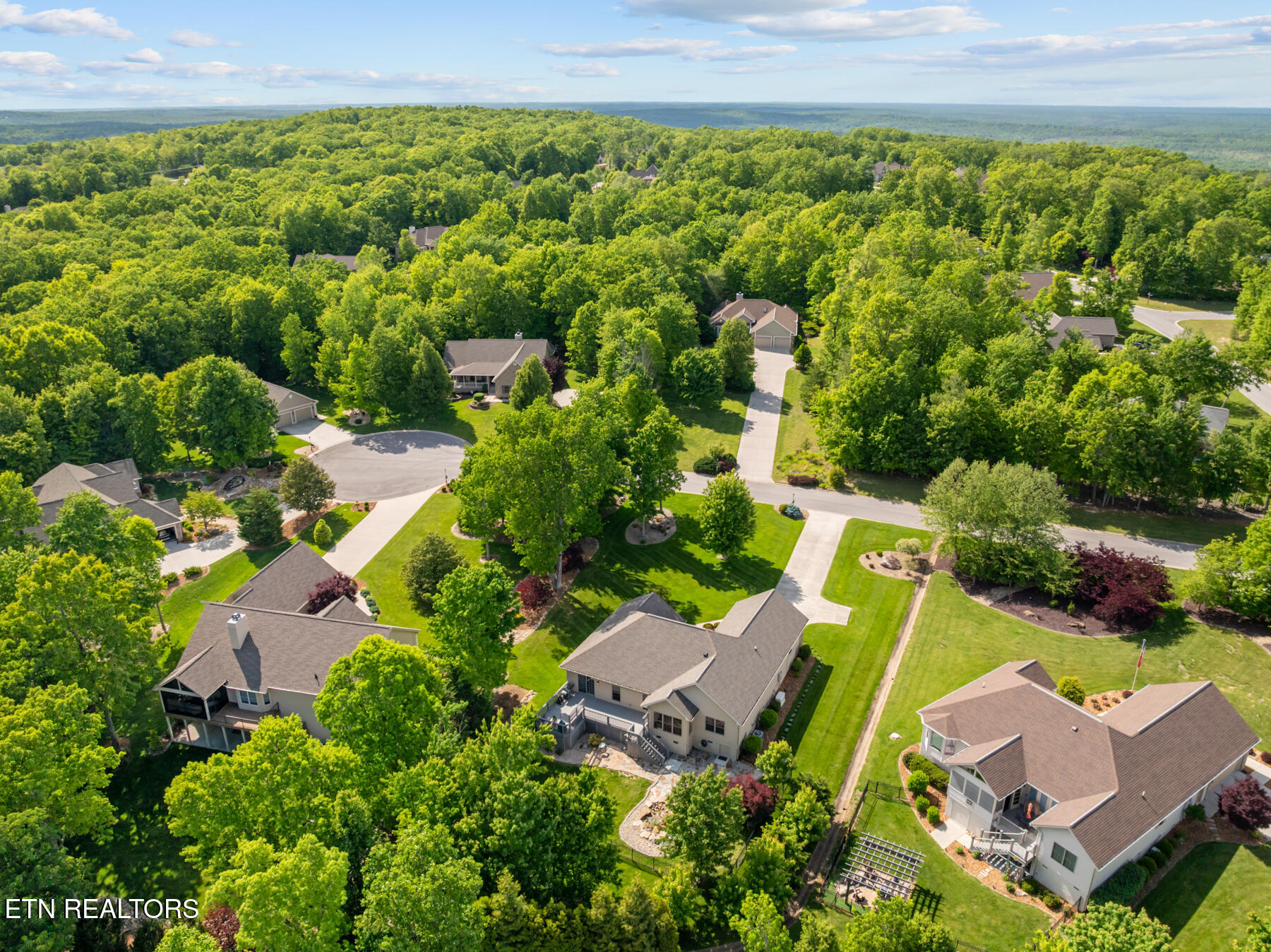 25 Hemlock Court Crossville TN 38558