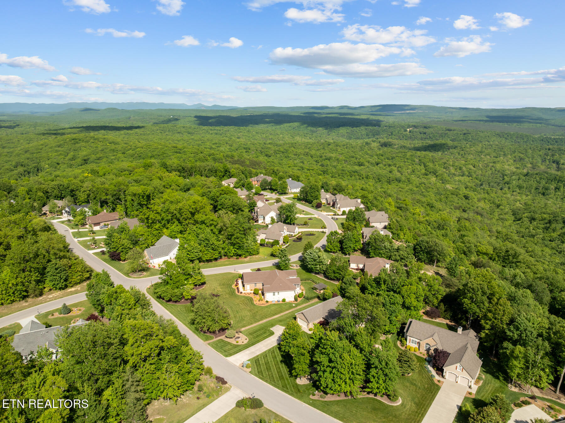 25 Hemlock Court Crossville TN 38558