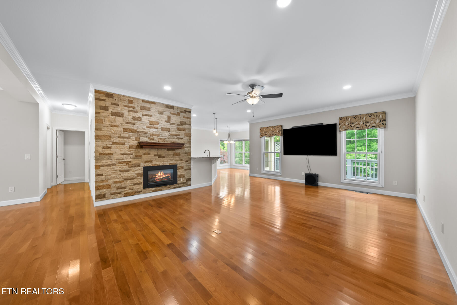 25 Hemlock Court Crossville TN 38558