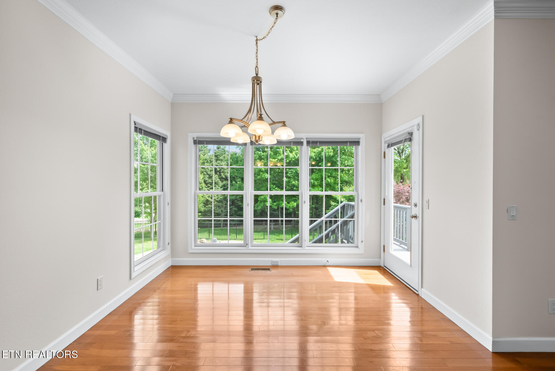 25 Hemlock Court Crossville TN 38558