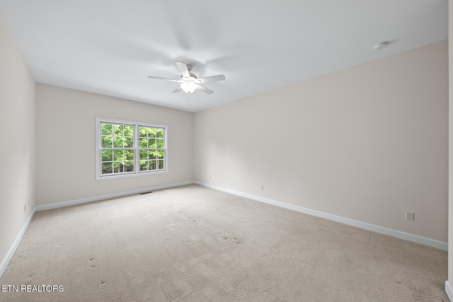 25 Hemlock Court Crossville TN 38558