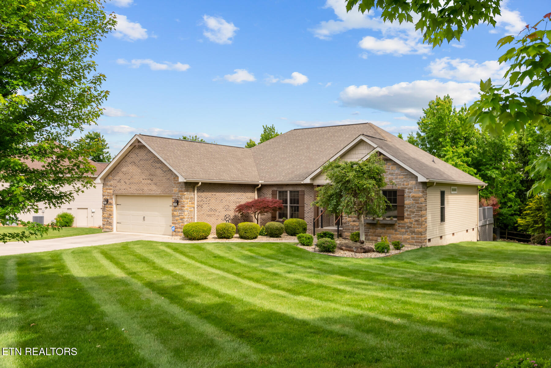 25 Hemlock Court Crossville TN 38558