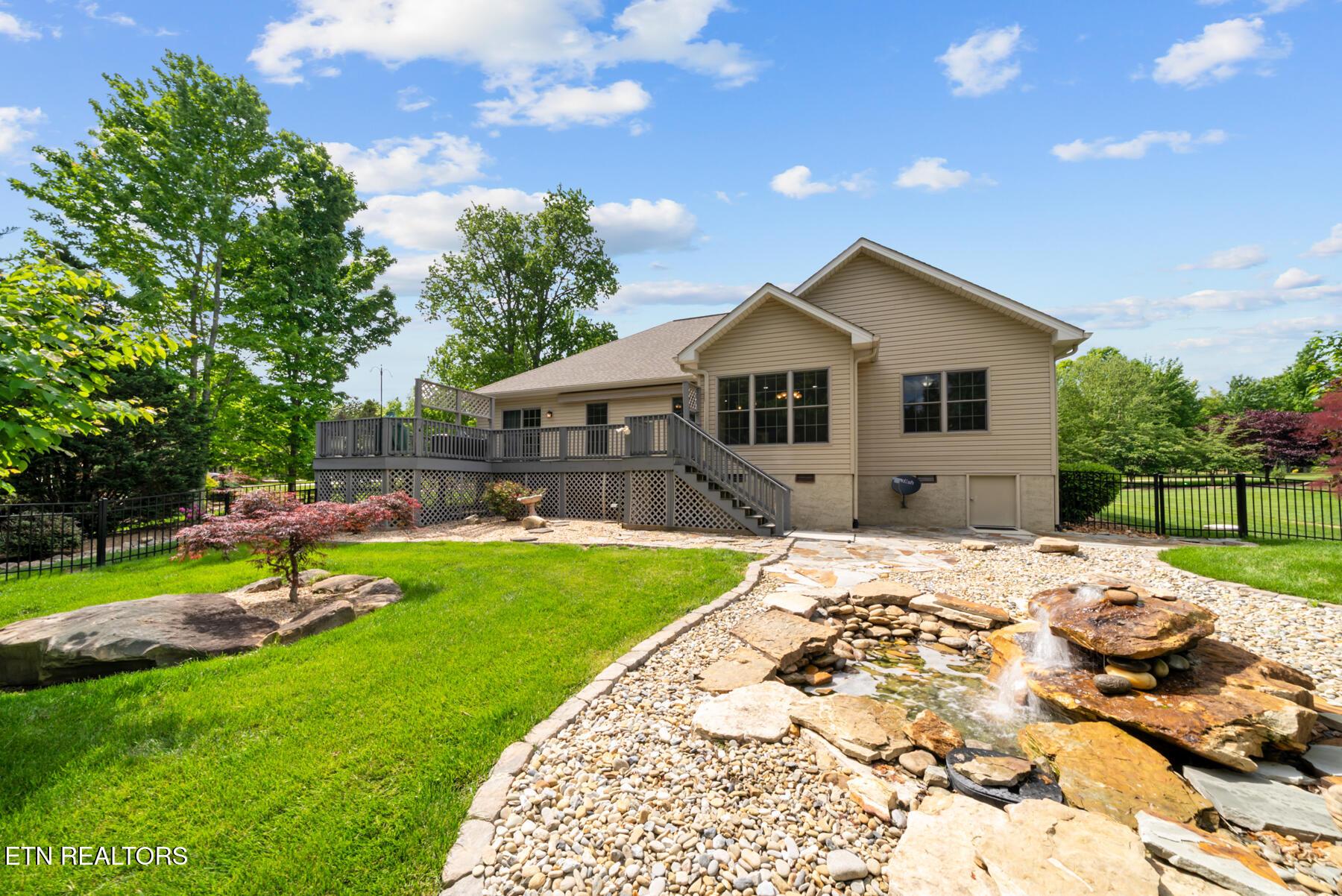 25 Hemlock Court Crossville TN 38558