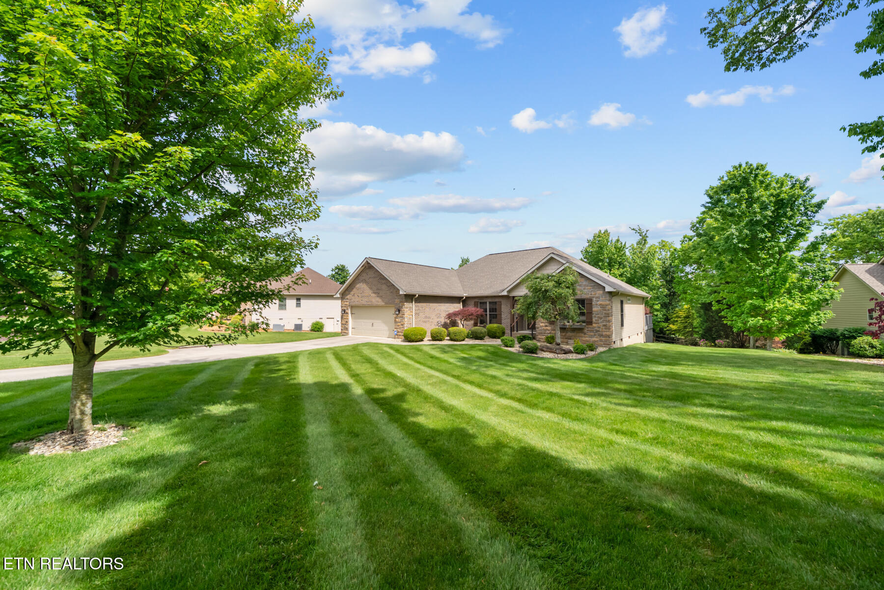 25 Hemlock Court Crossville TN 38558