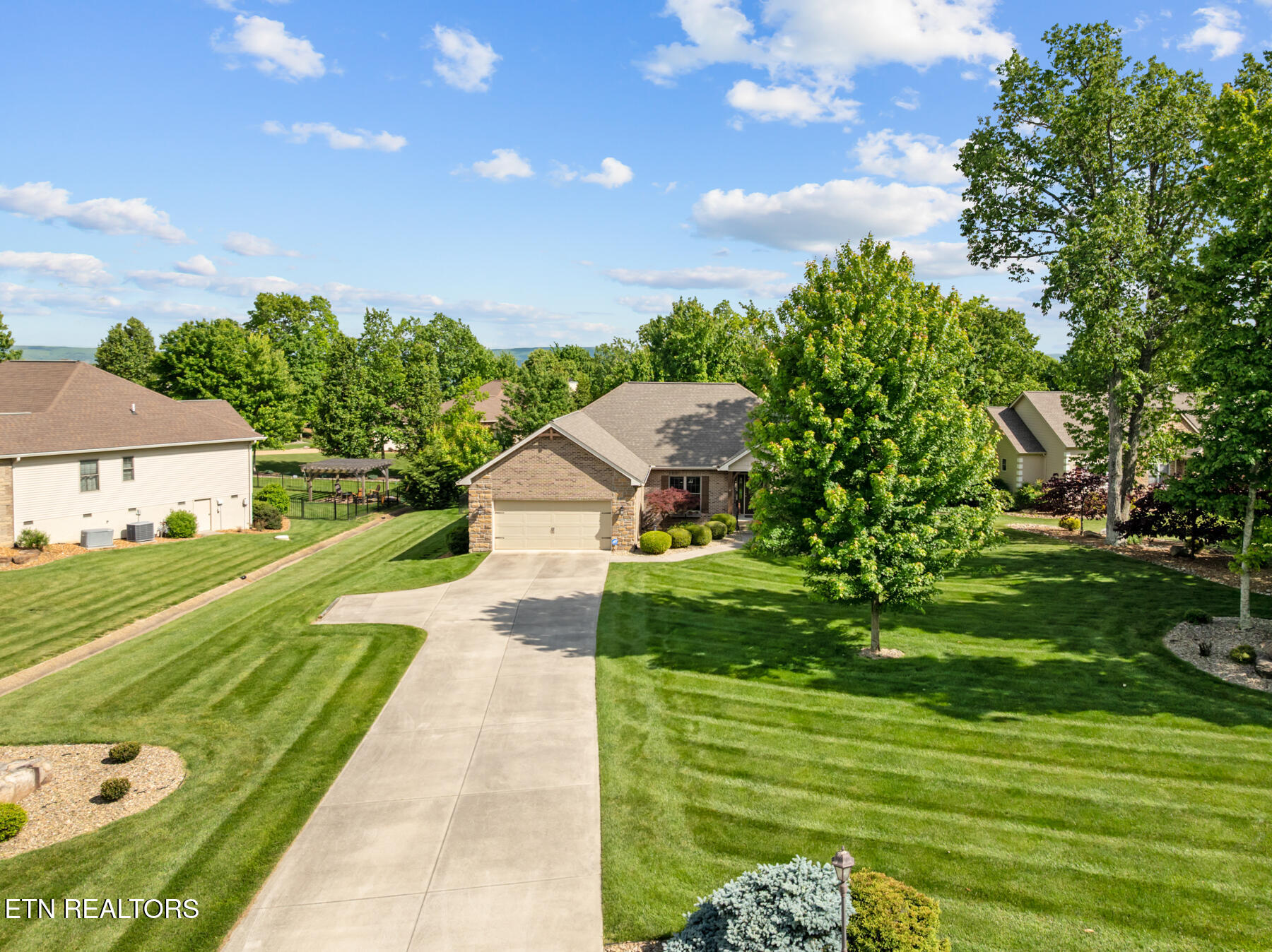25 Hemlock Court Crossville TN 38558