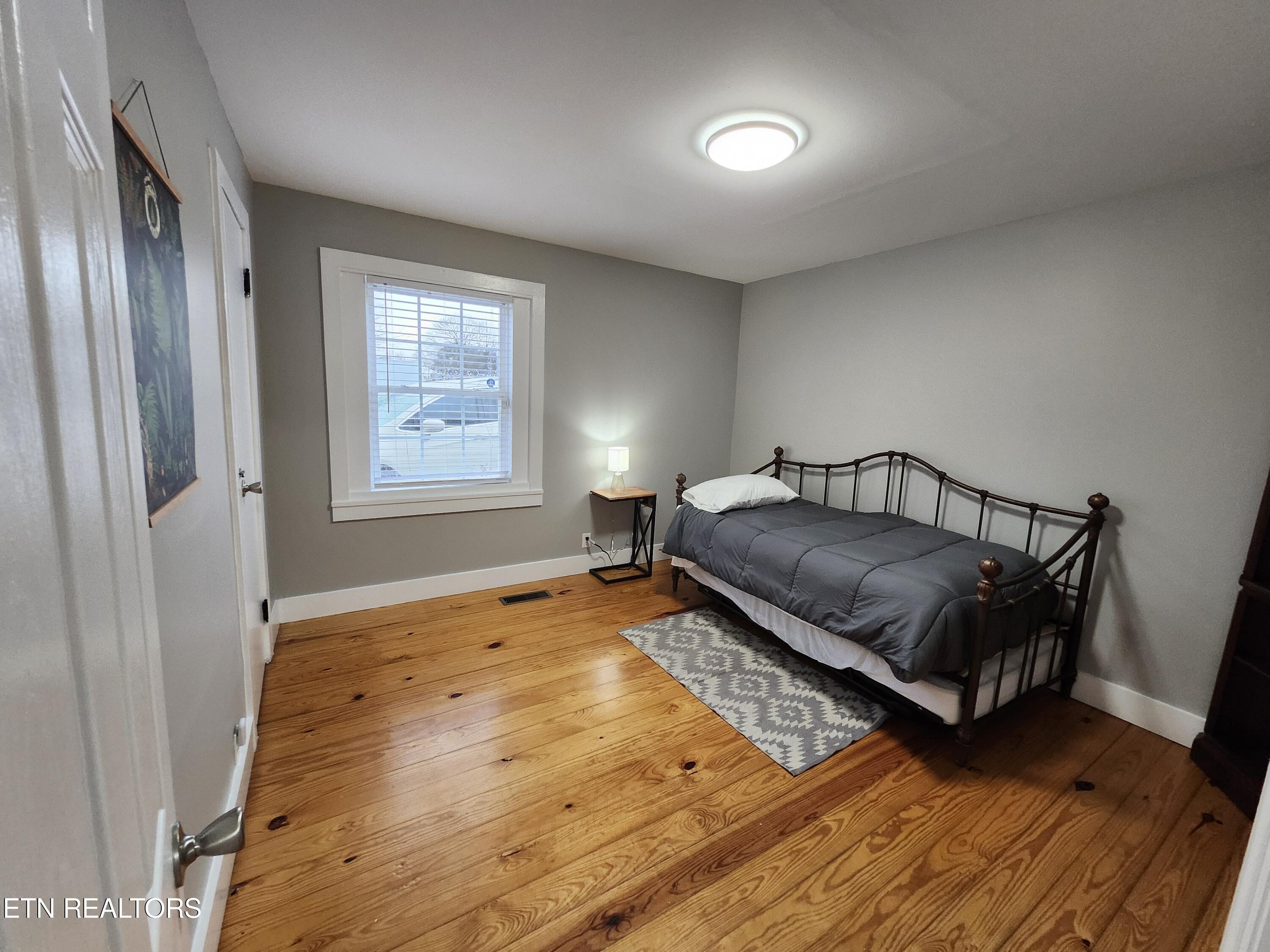 203 S Price Street Sweetwater TN 37874