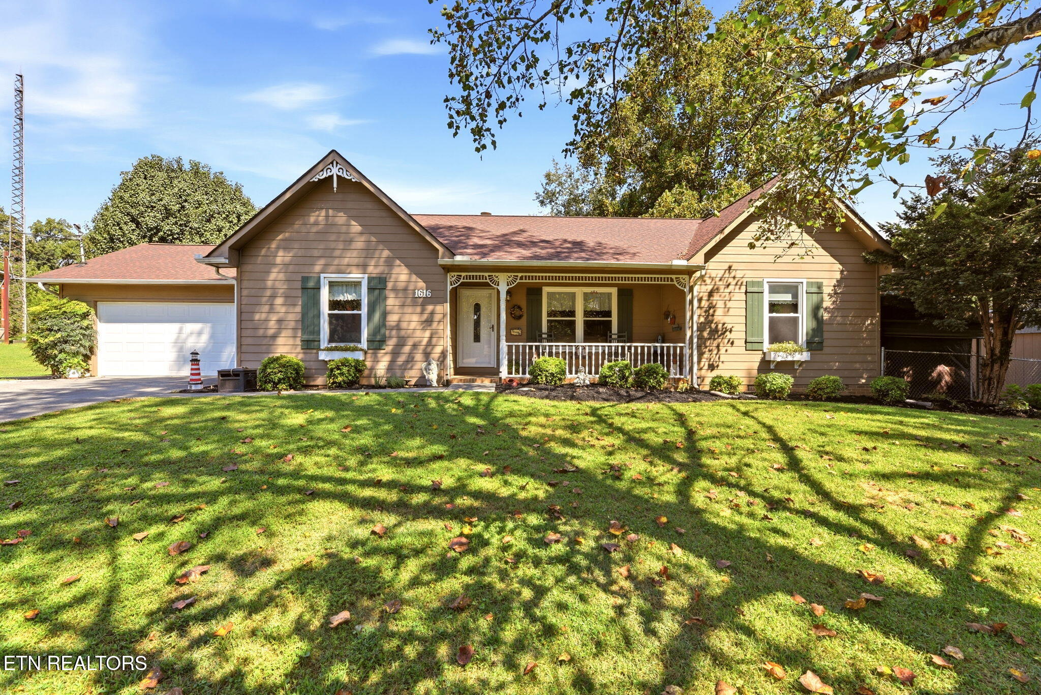 1616 Hidden Hills Drive Clinton TN 37716