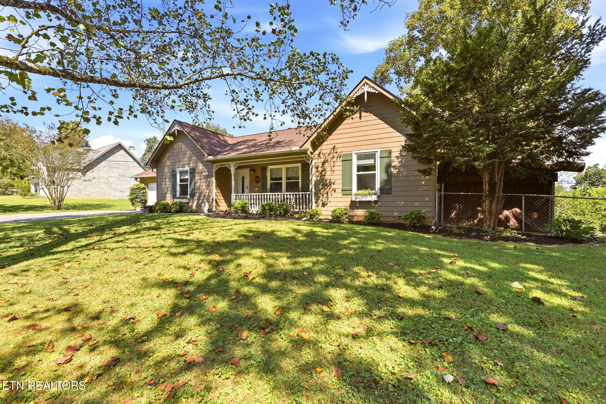1616 Hidden Hills Drive Clinton TN 37716