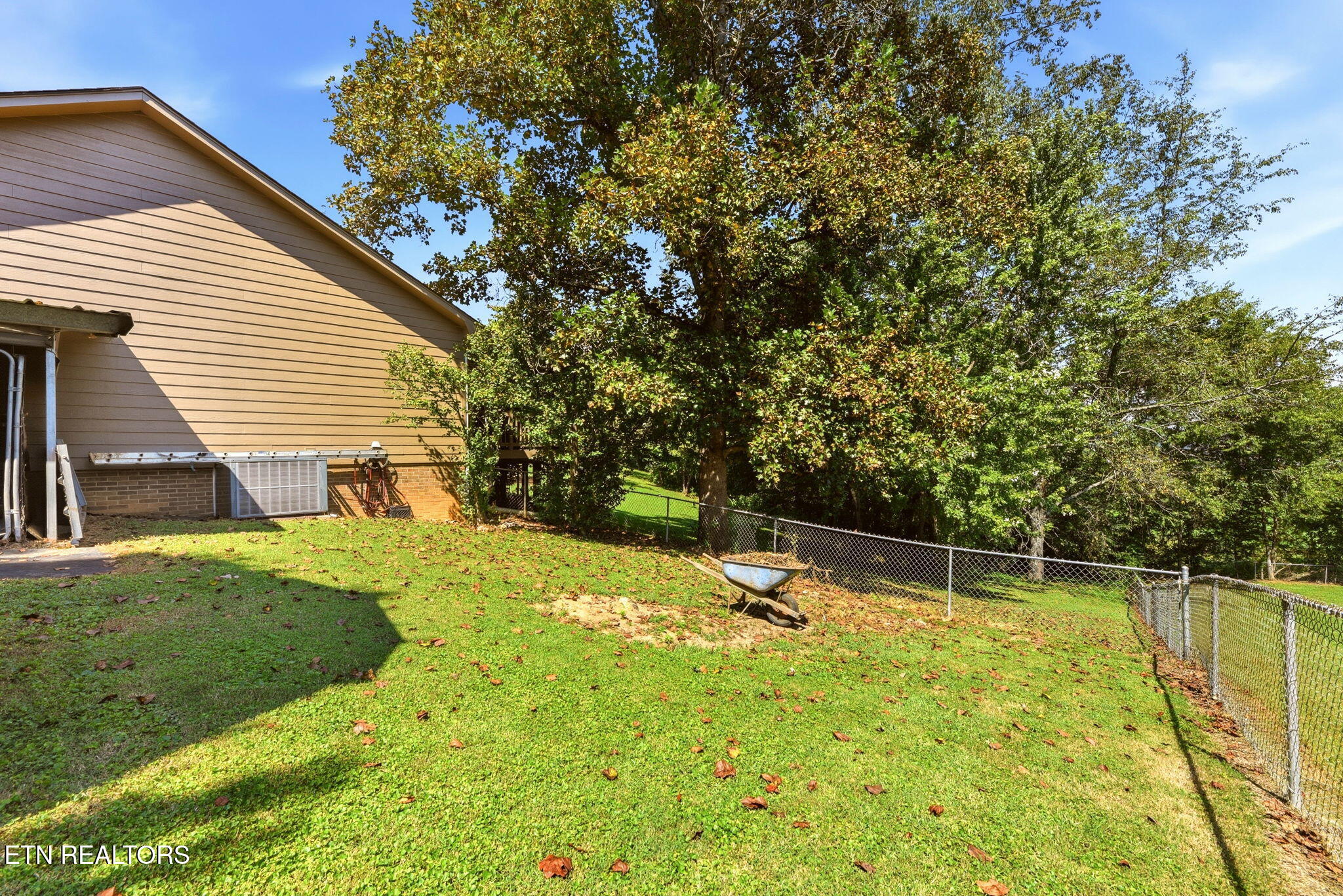 1616 Hidden Hills Drive Clinton TN 37716