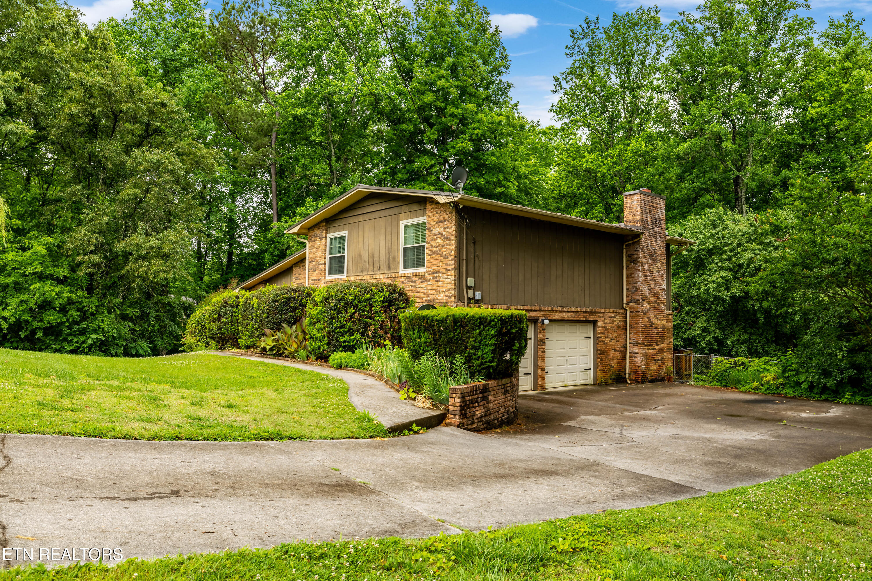 1404 Mimosa Drive Louisville TN 37777