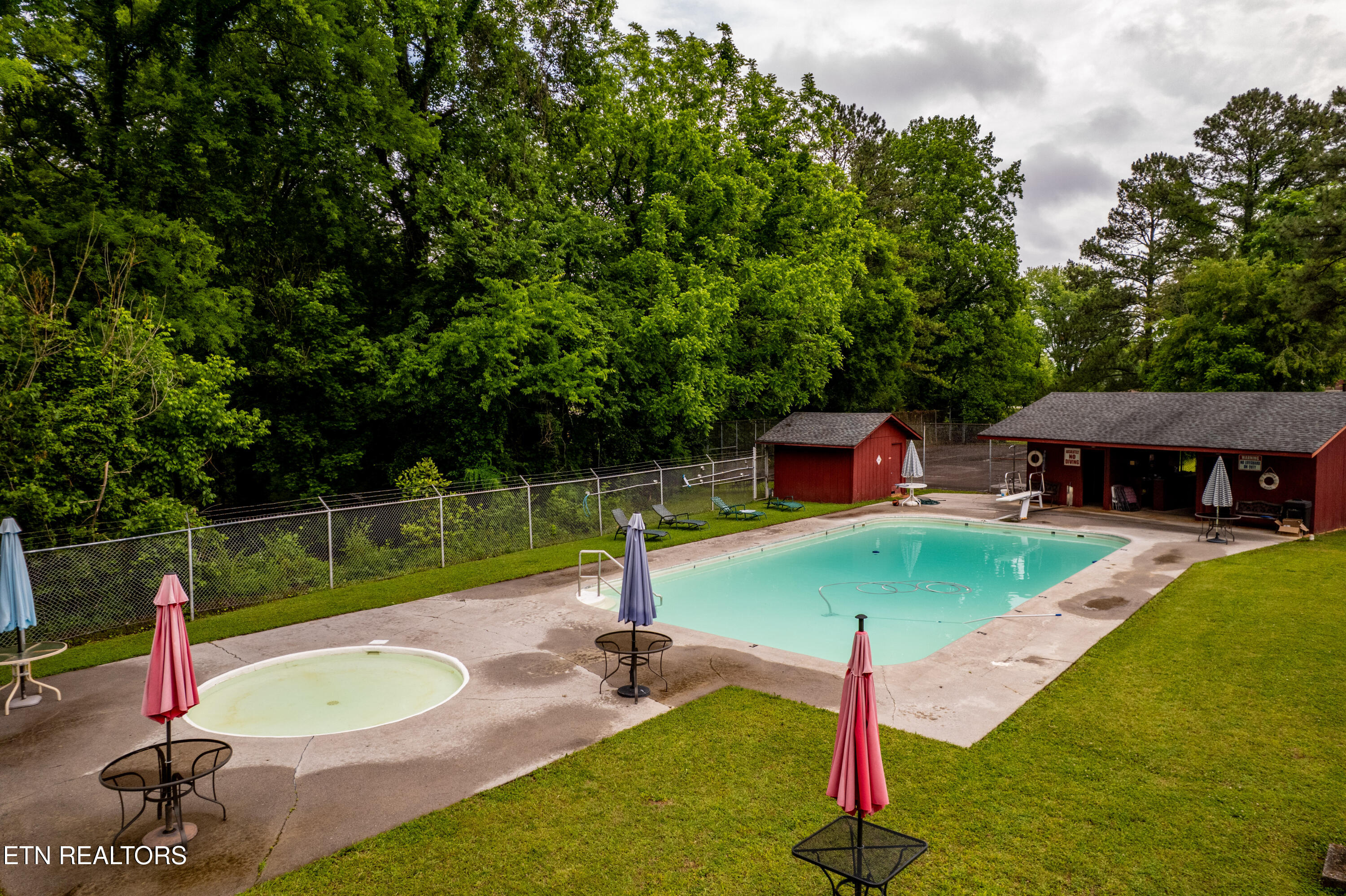 1404 Mimosa Drive Louisville TN 37777