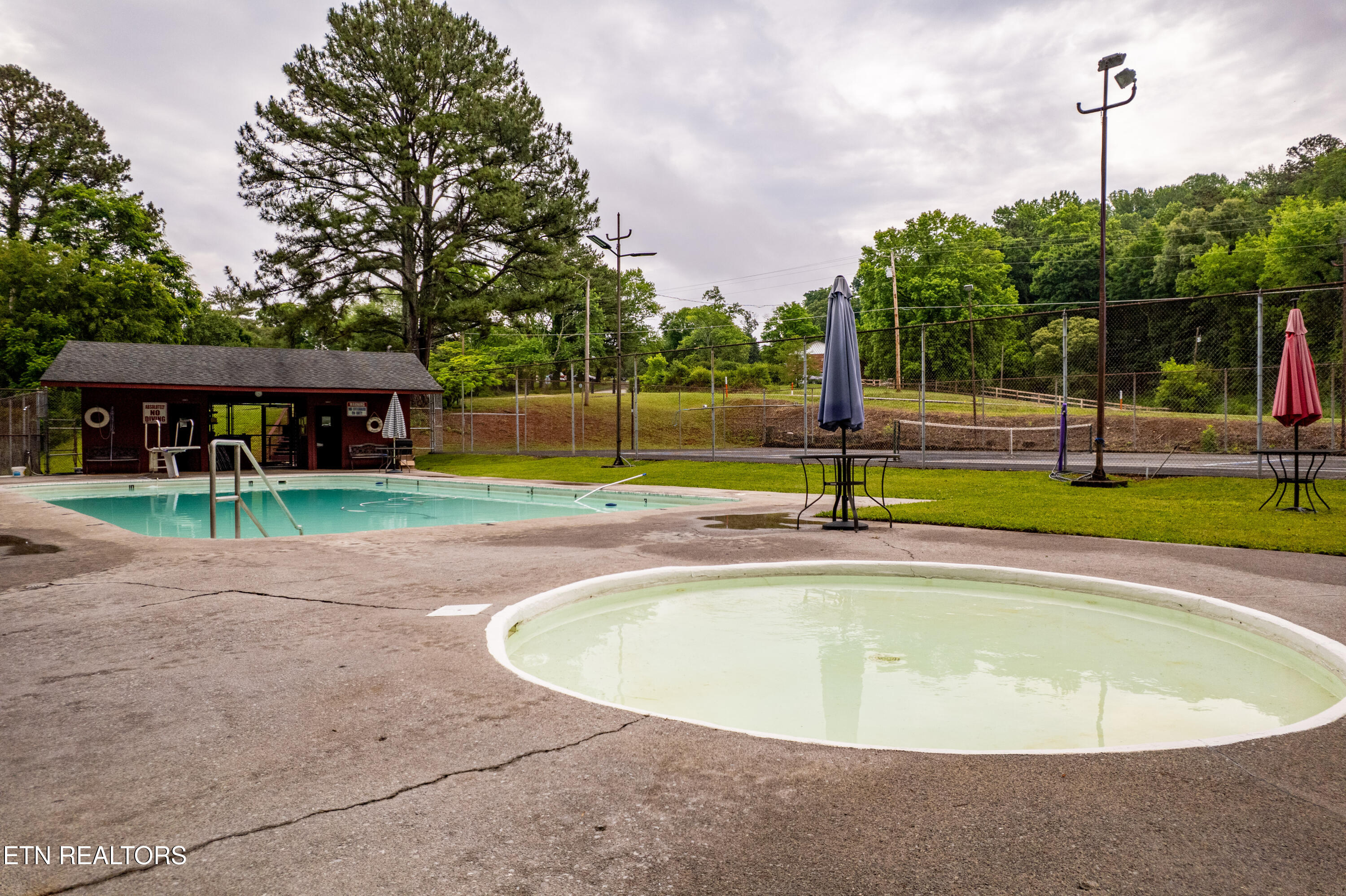 1404 Mimosa Drive Louisville TN 37777