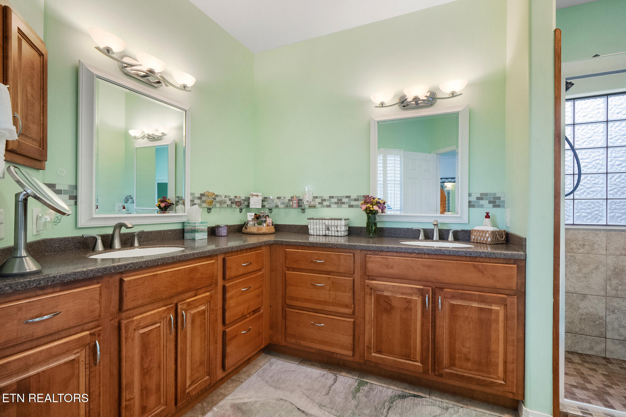 411 Maggie Mack Lane Sevierville TN 37862
