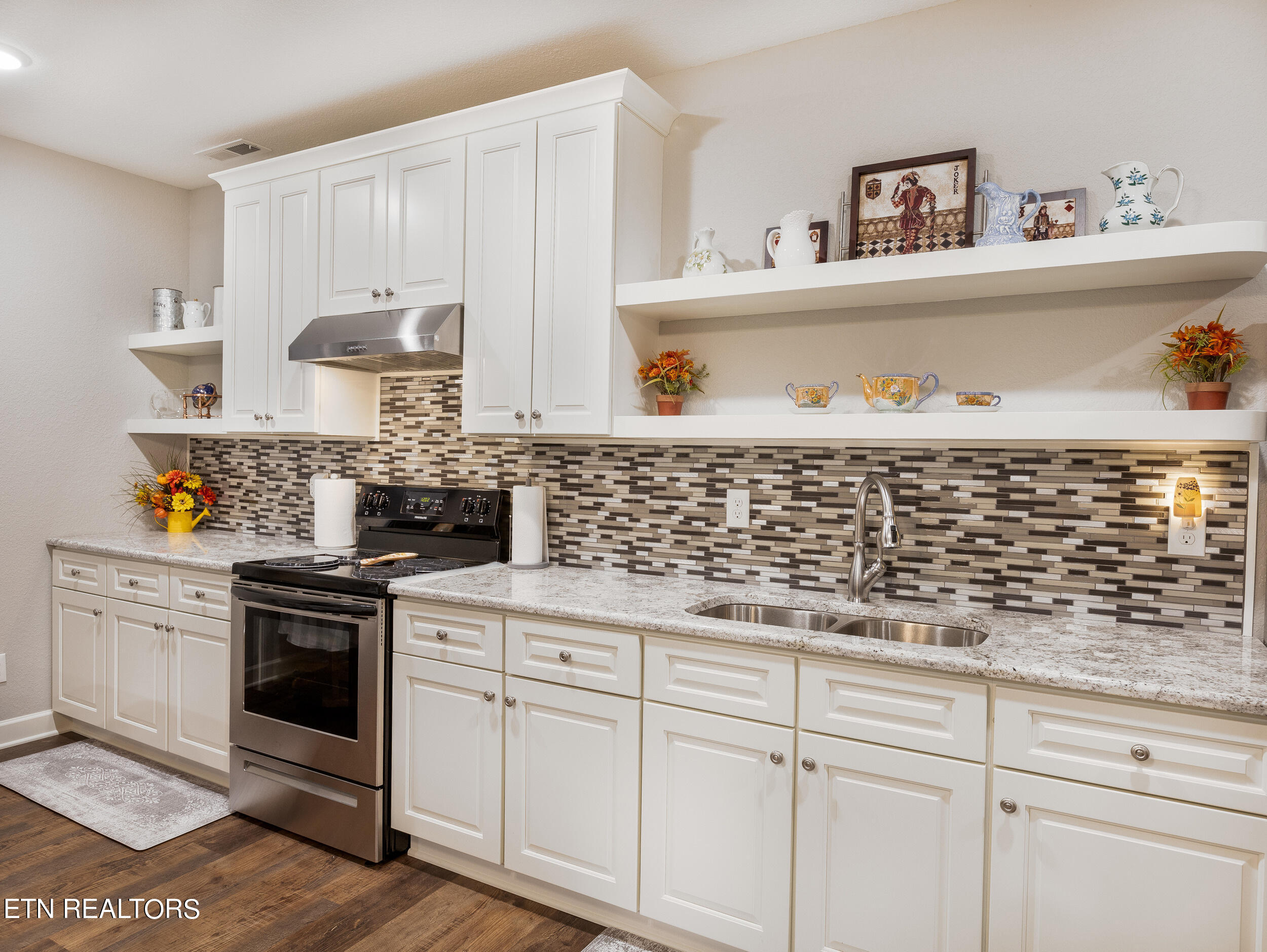 158 Old Hickory Circle Madisonville TN 37354