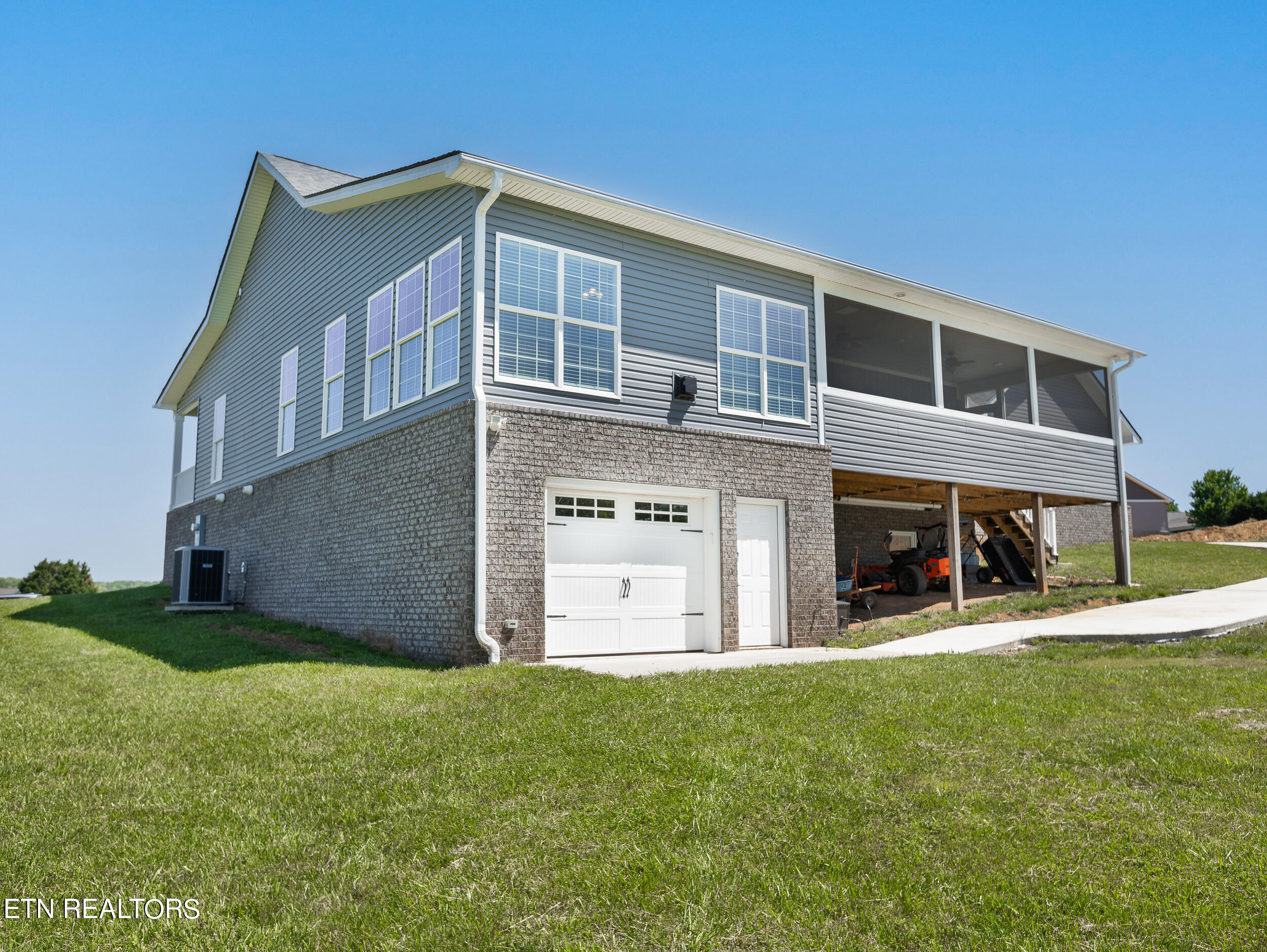 158 Old Hickory Circle Madisonville TN 37354