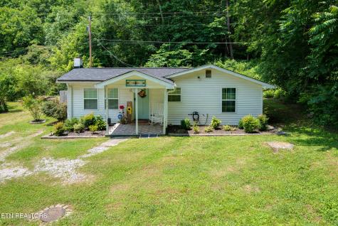 193 Laurel Hollow Road Clinton TN 37716