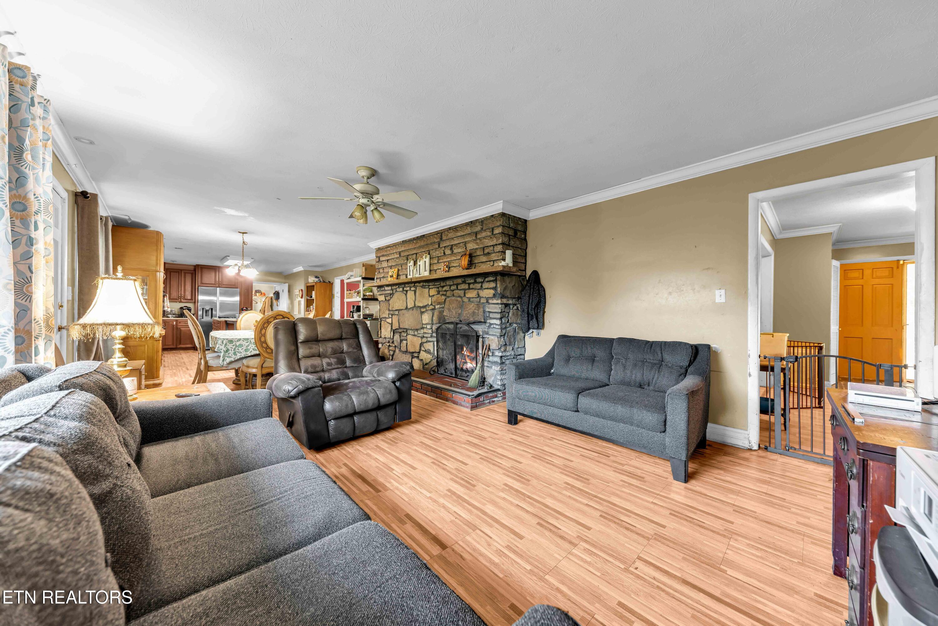 9104 Happy Lane Oak Ridge TN 37830