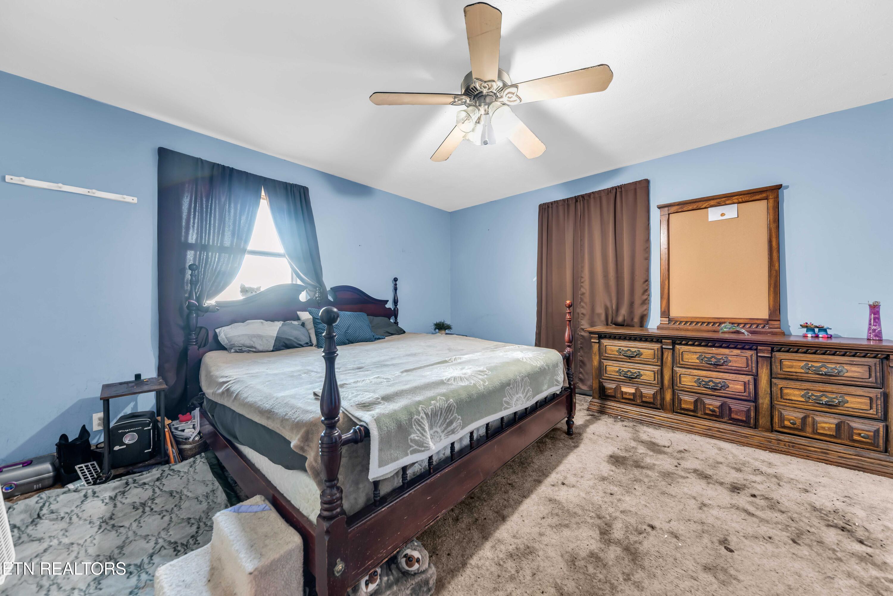 9104 Happy Lane Oak Ridge TN 37830