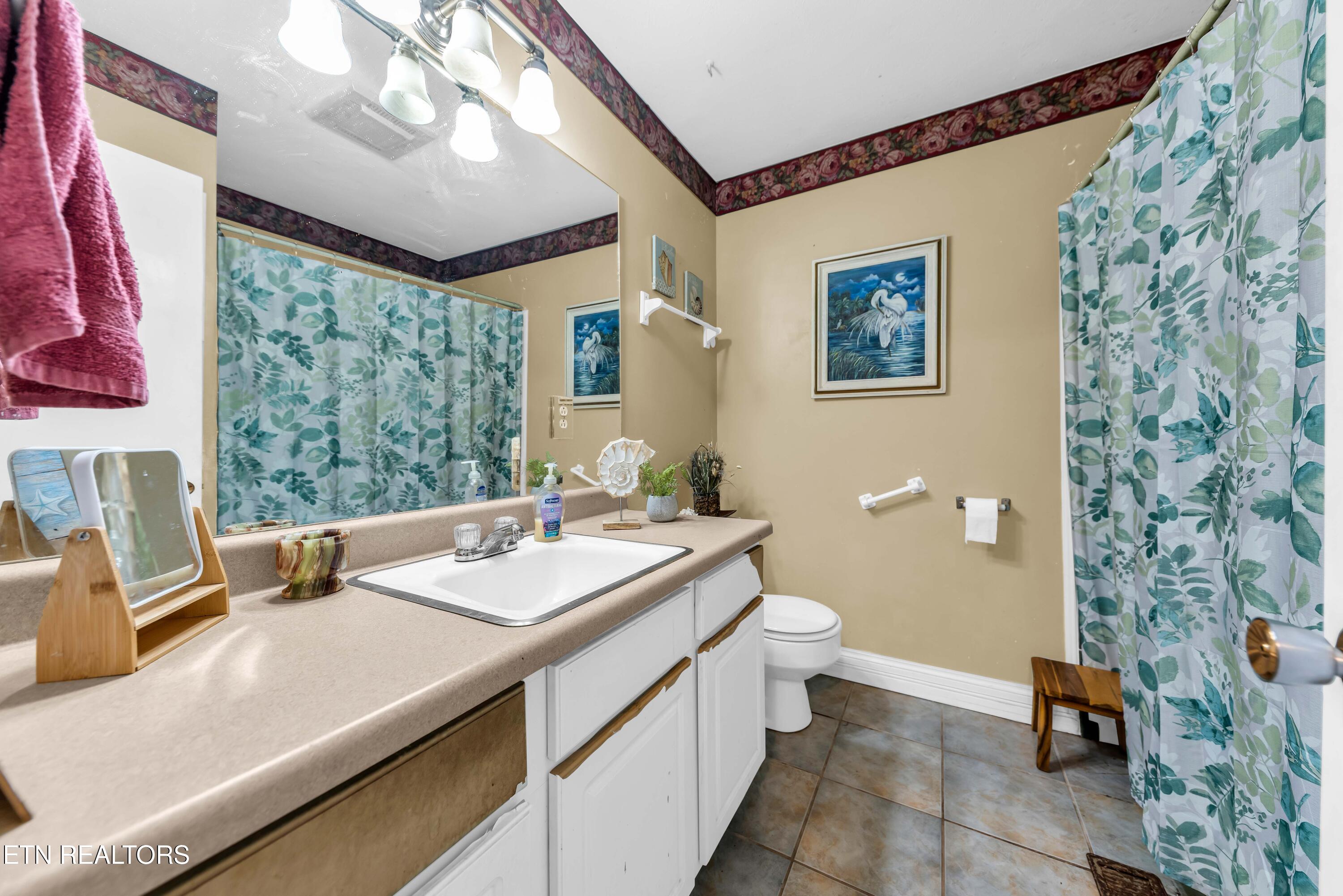 9104 Happy Lane Oak Ridge TN 37830