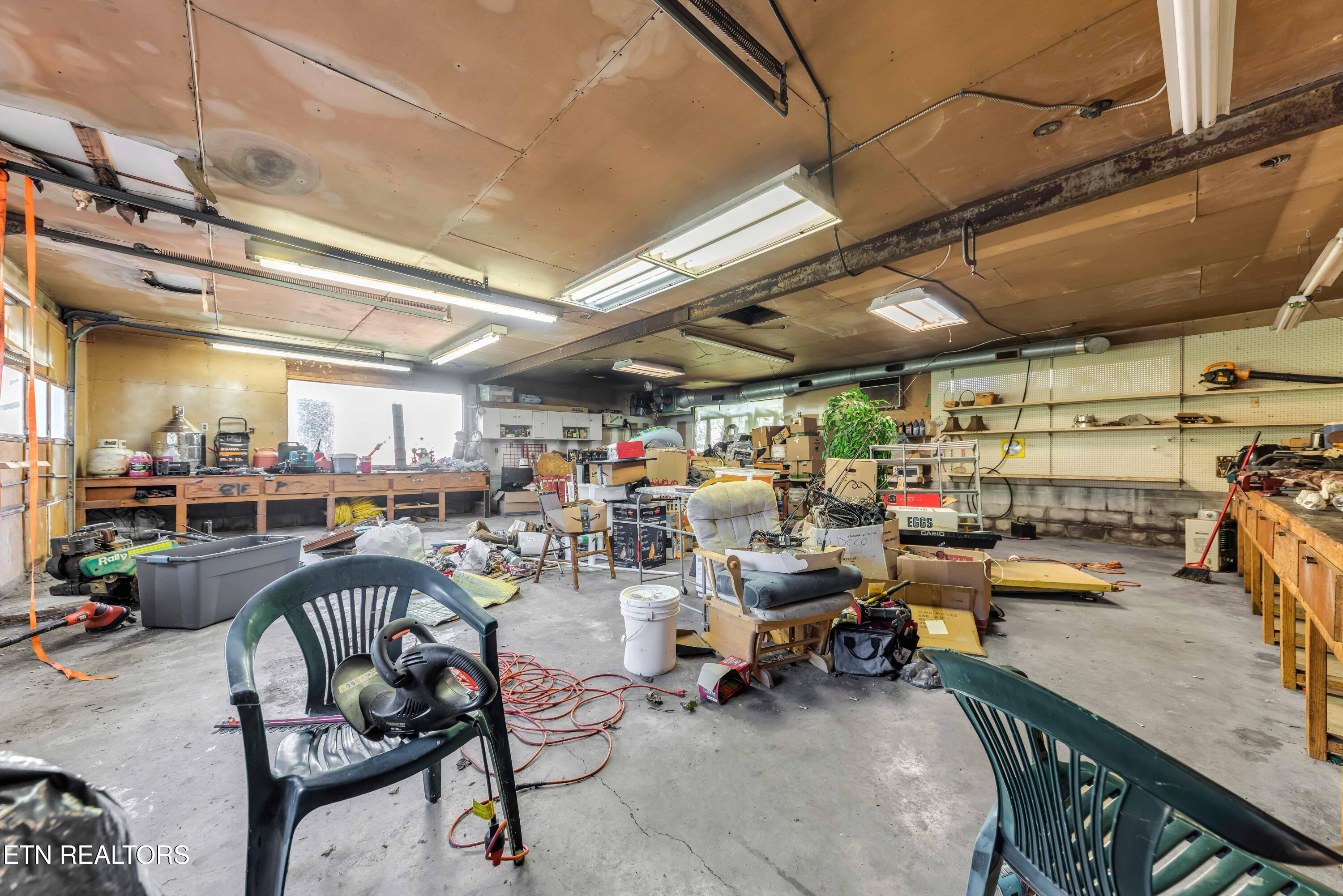 9104 Happy Lane Oak Ridge TN 37830