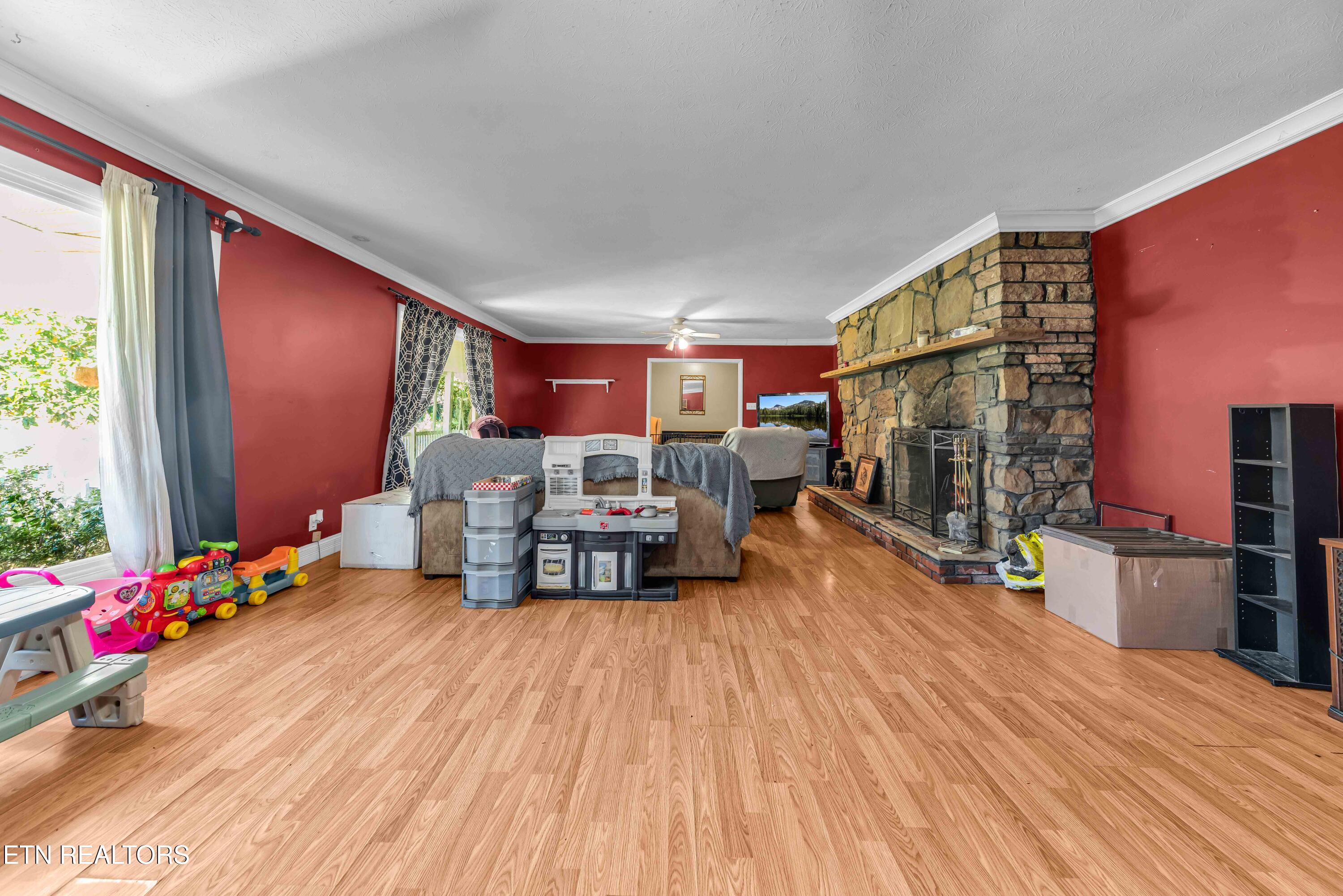 9104 Happy Lane Oak Ridge TN 37830