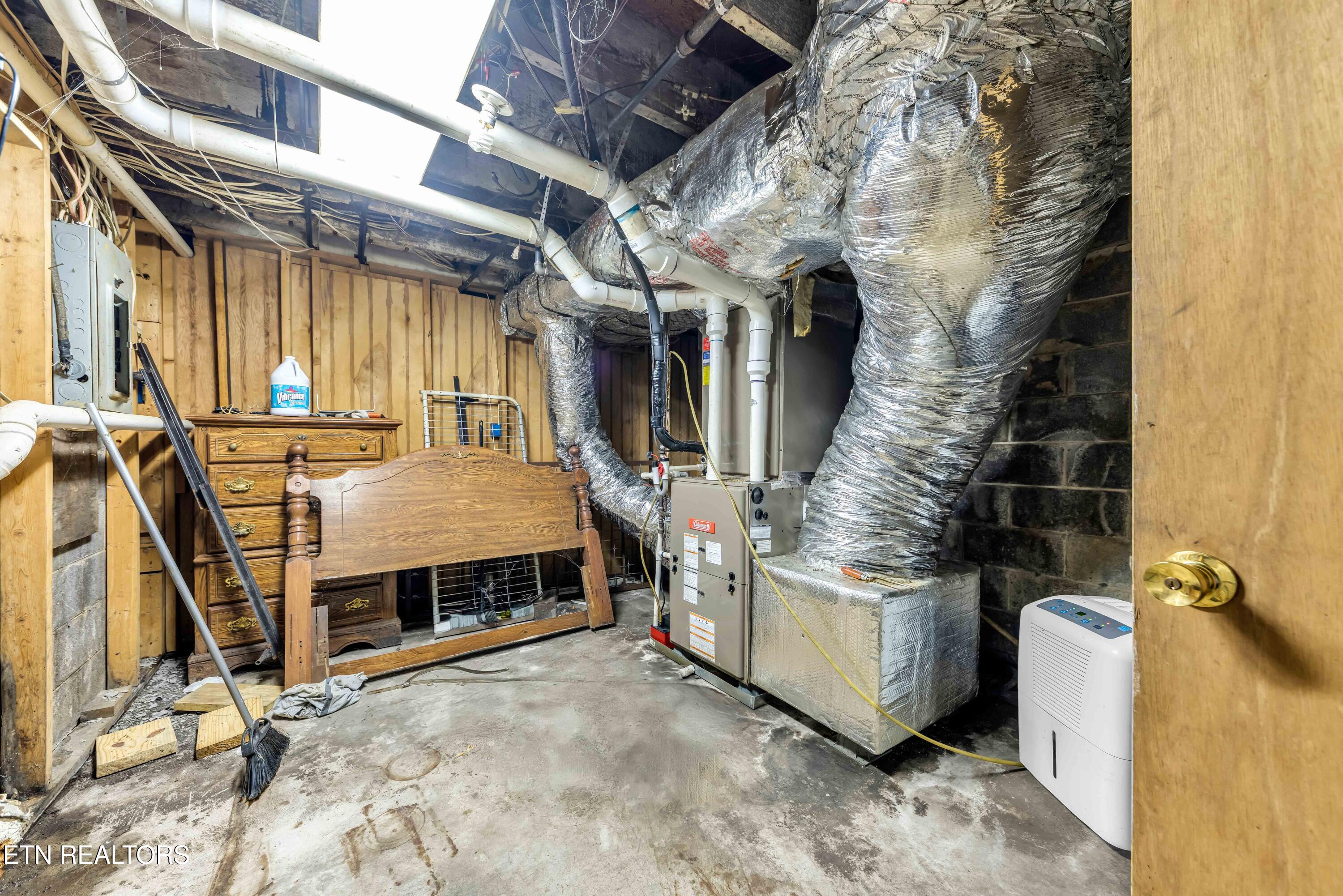 9104 Happy Lane Oak Ridge TN 37830