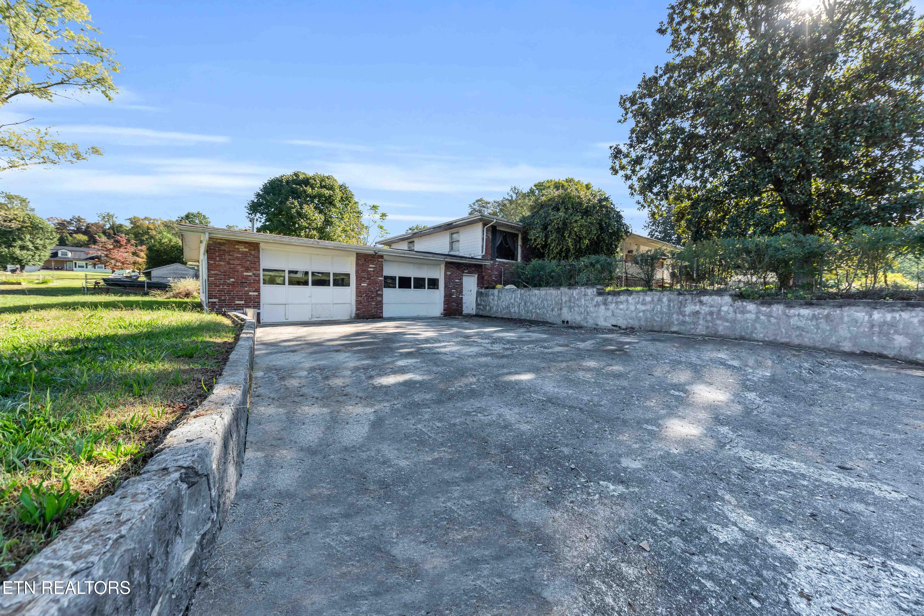 9104 Happy Lane Oak Ridge TN 37830